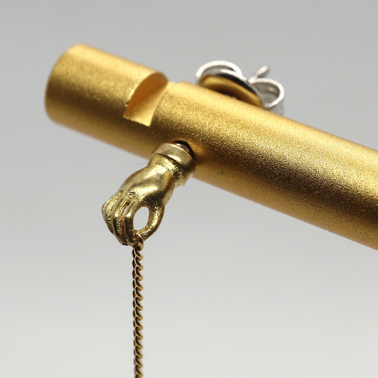 「hypnosis pierce」ピアス ホワイト