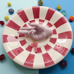 「ハンドサイン7」ブローチ
