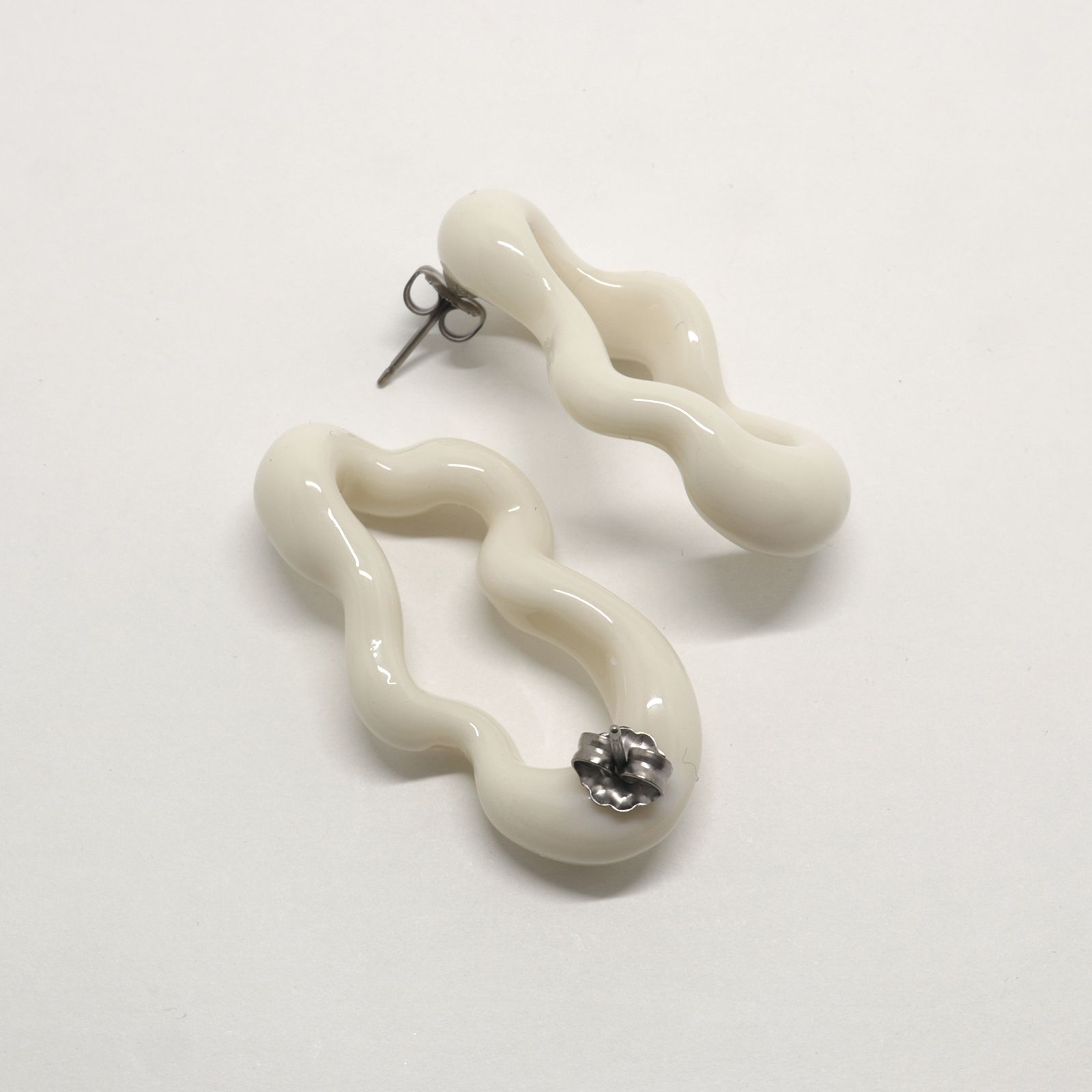 「Melting Pierce」ピアス ホワイト