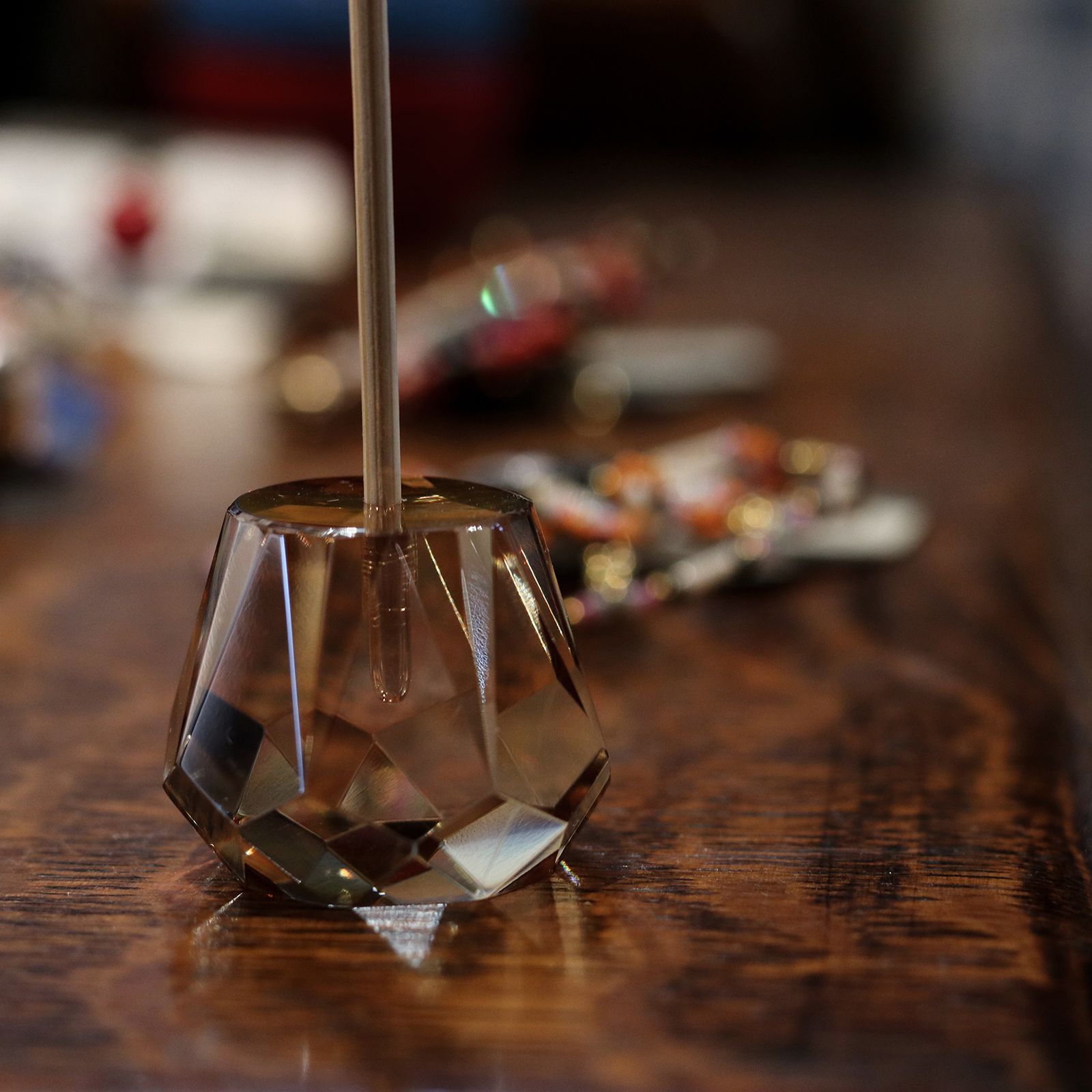 「CRYSTAL INCENSE HOLDER」Frost Clear