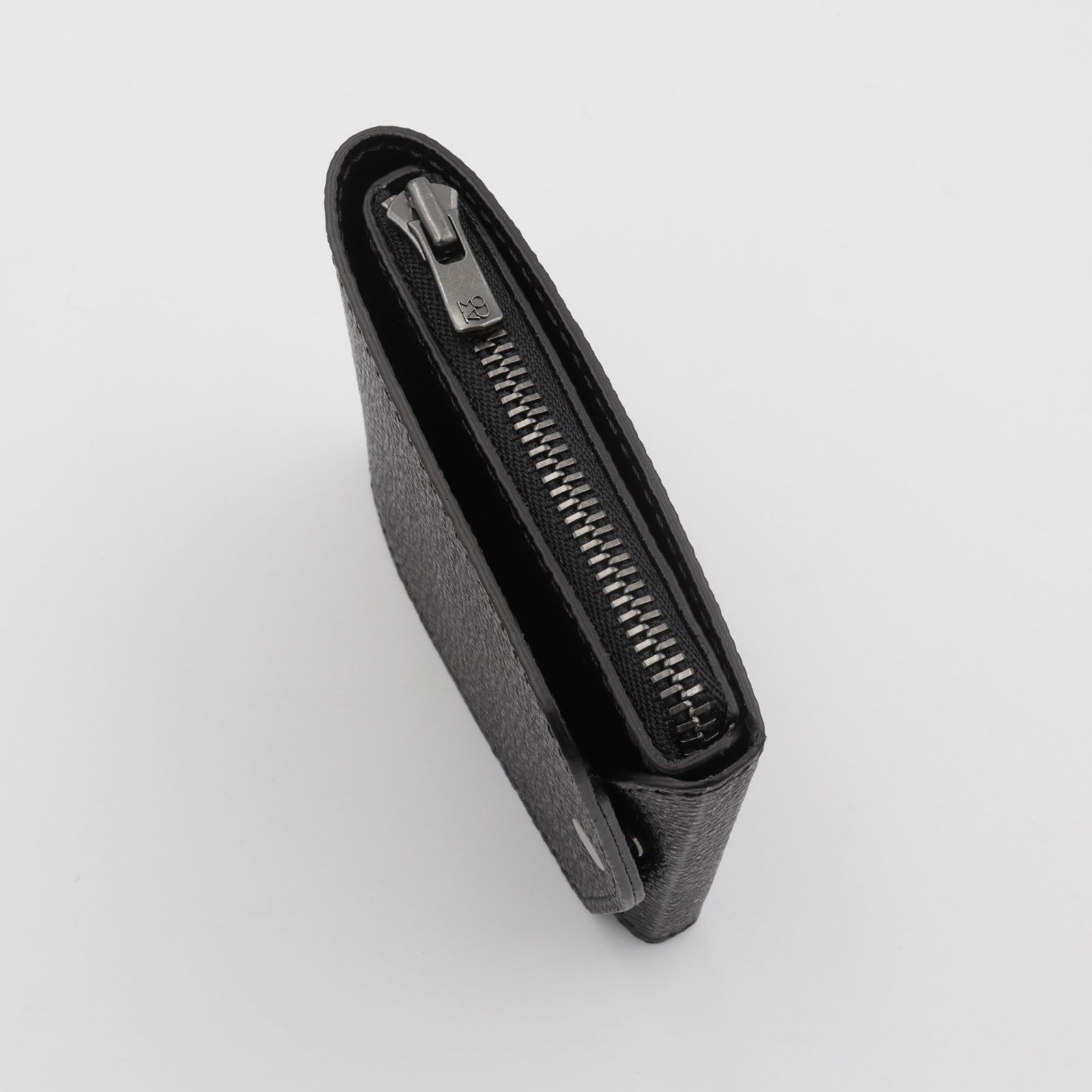 「小さく薄い財布SAKU ver.3 黒桟革」黒