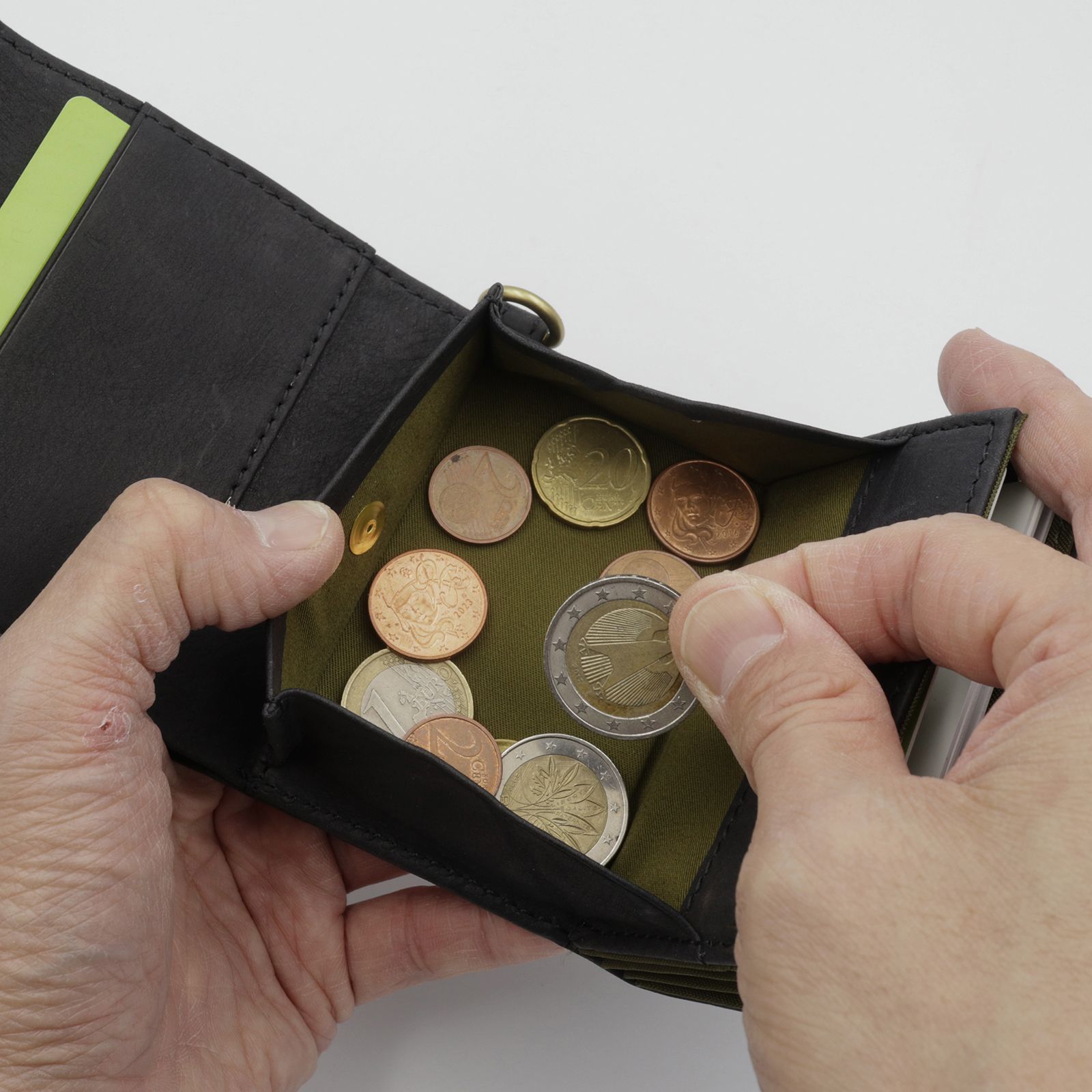 「PUFU」コンパクト財布 ブラック