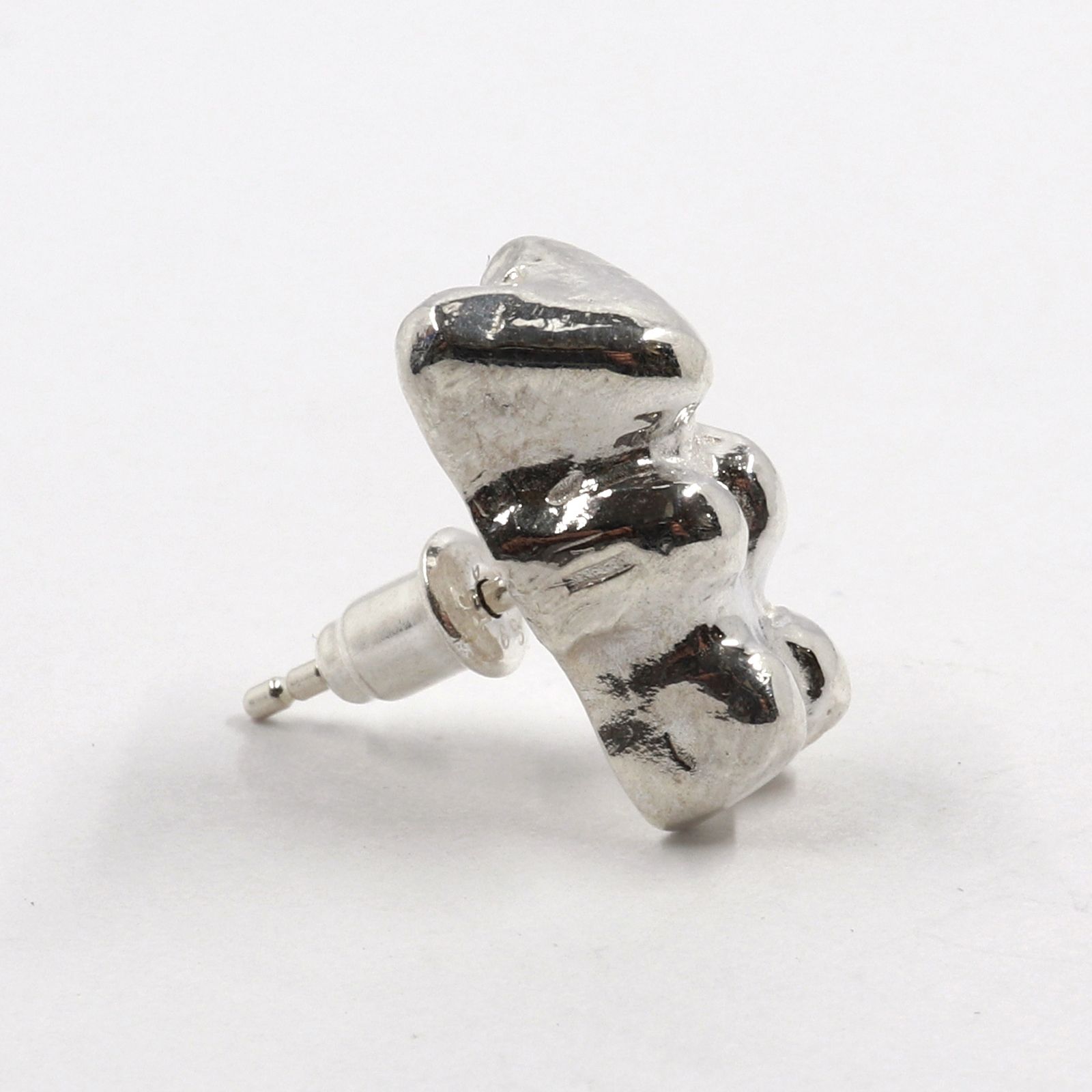 「BAER」ピアス