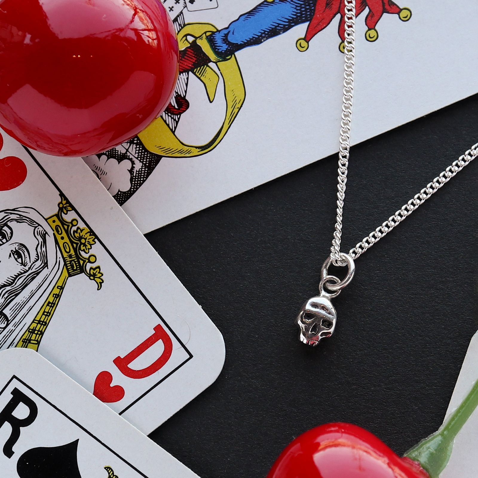 「Tiny Skull Necklace」ネックレス