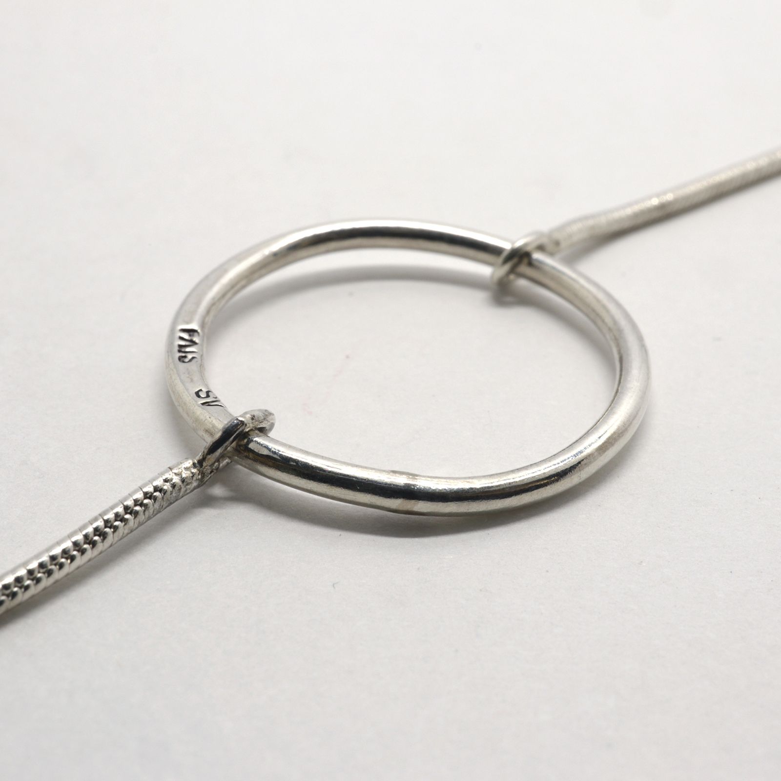 「LINE NECKLACE MIX」ネックレス