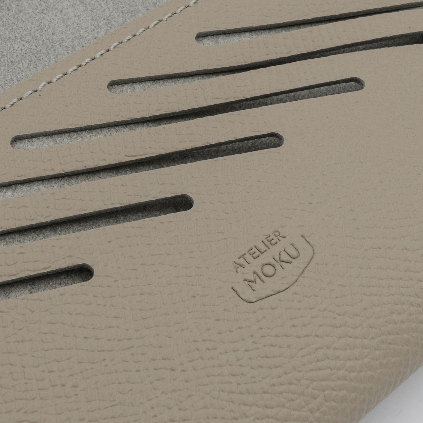 「小さく薄い長財布UNO ver.2 Noblessa」lightgray