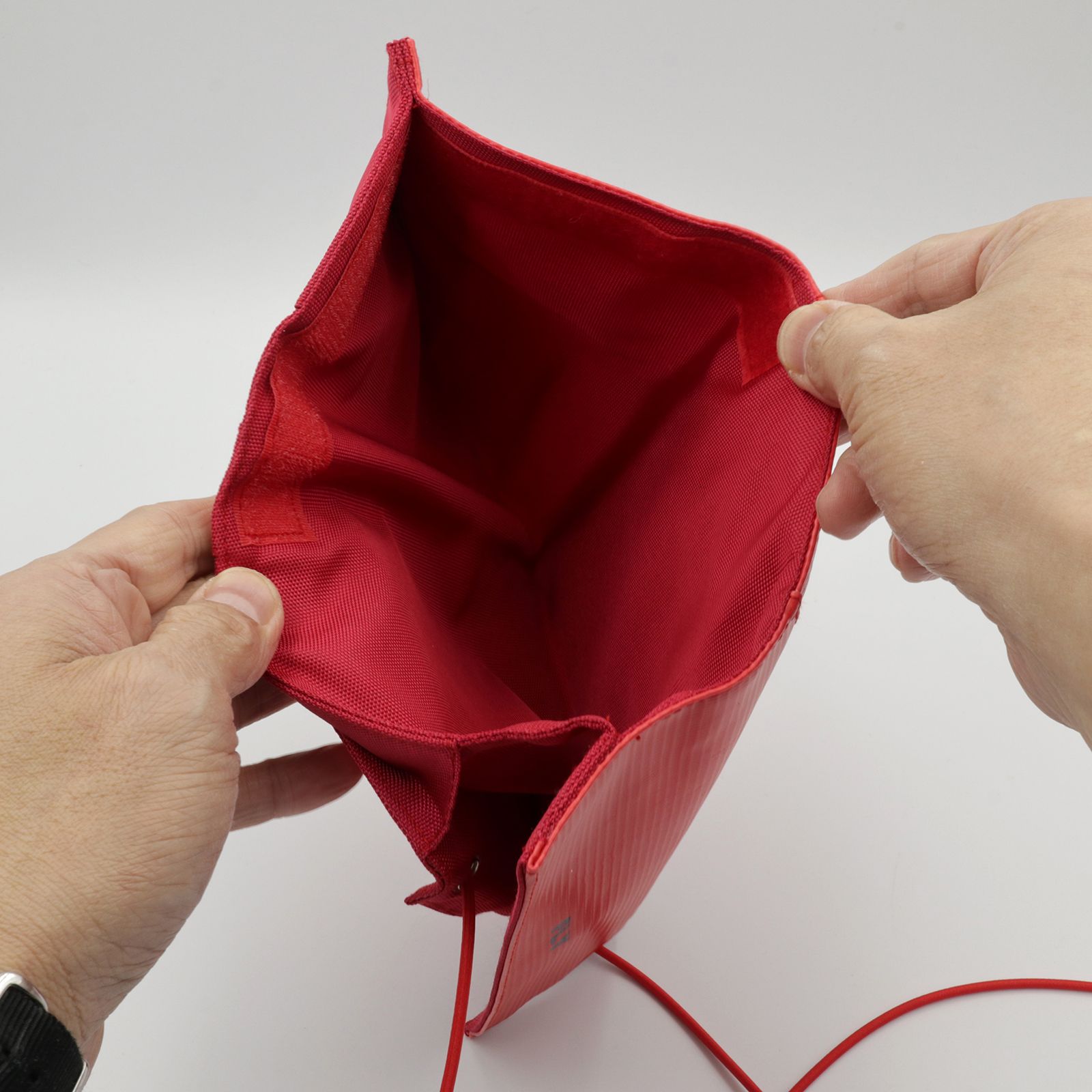 「FLY Long Wallet」ショルダーウォレットXL レッド