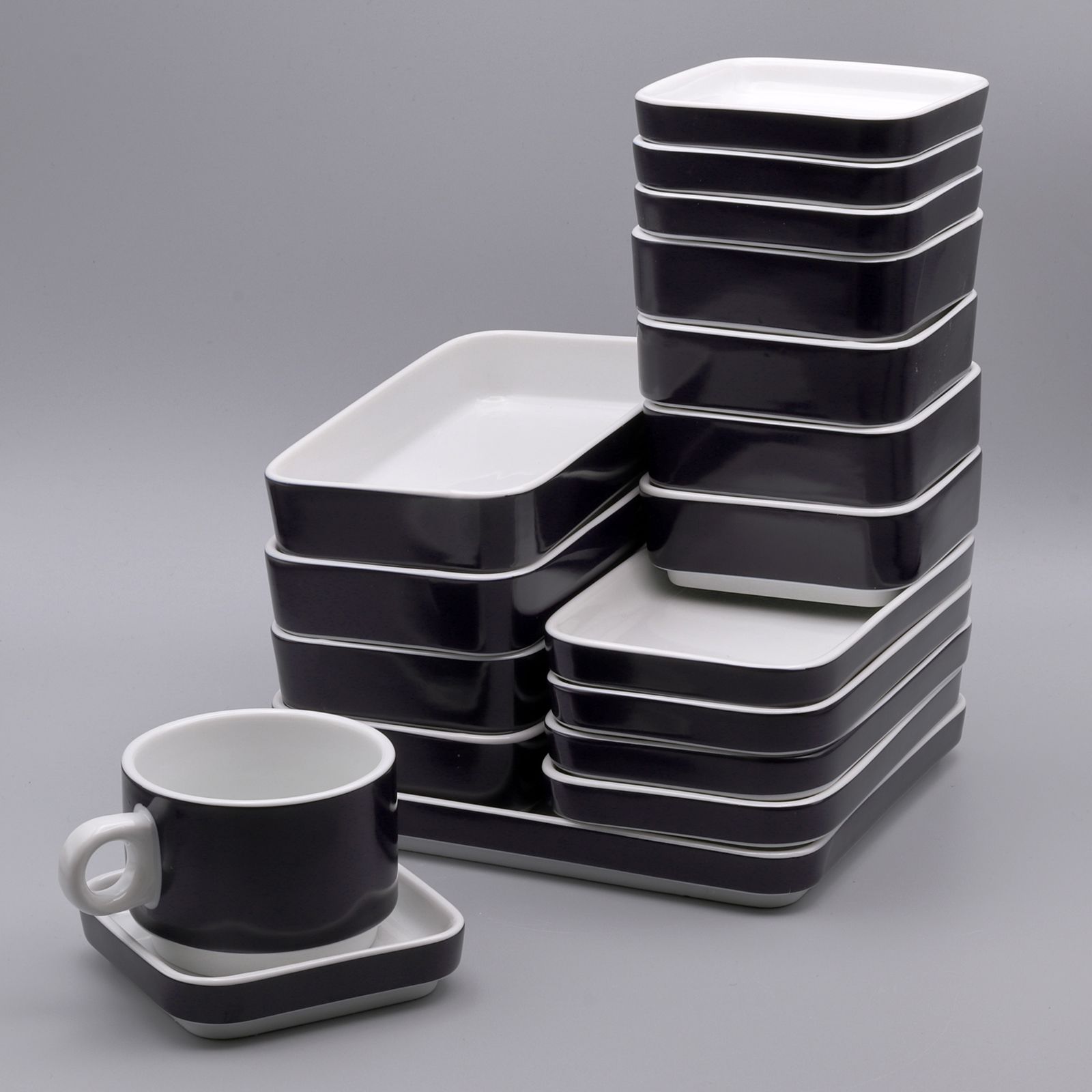 「RETRO BC TABLEWARE PLATE SMALL」 ブルー ドイツ