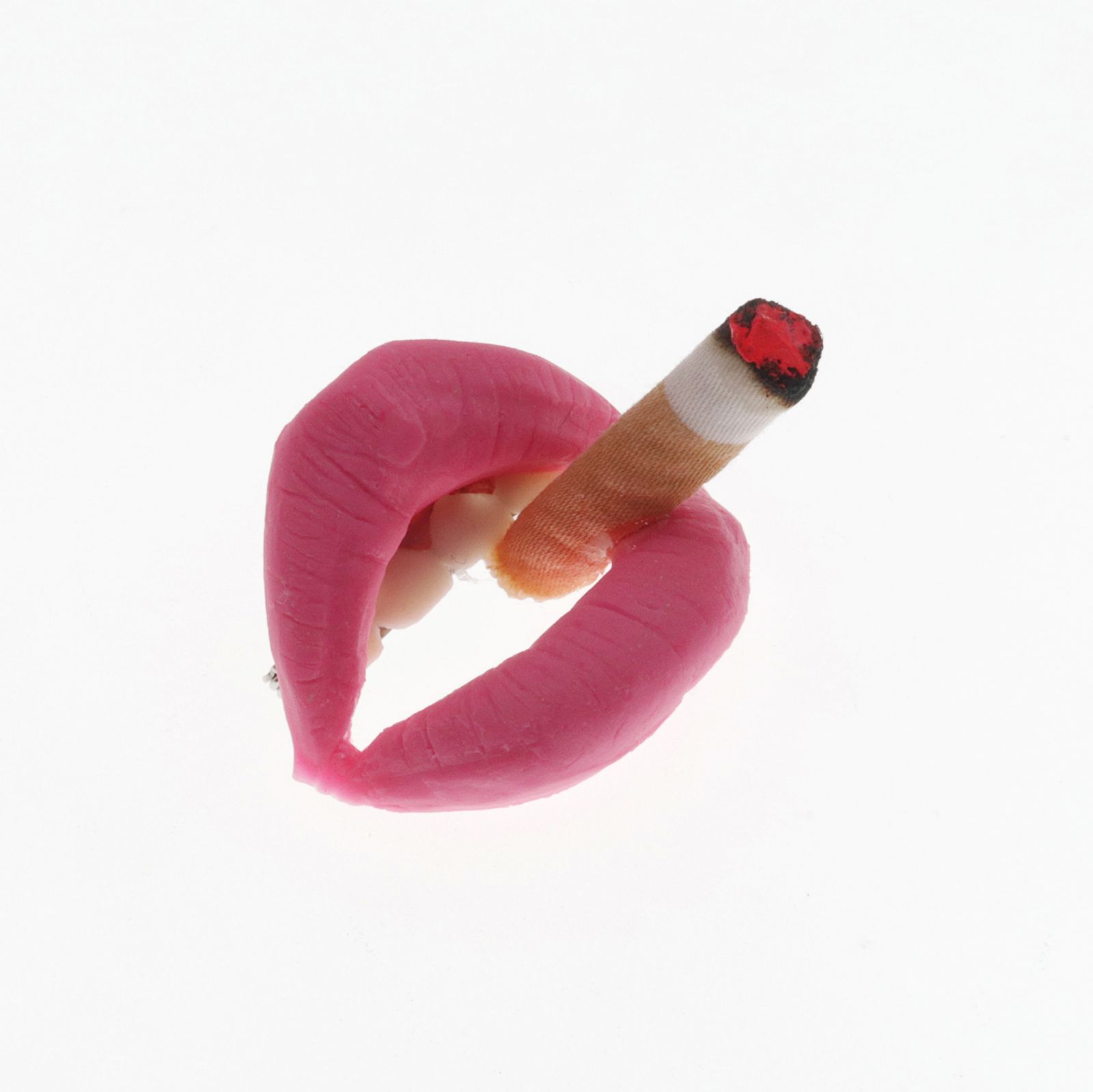 「LIPタバコ」ブローチ