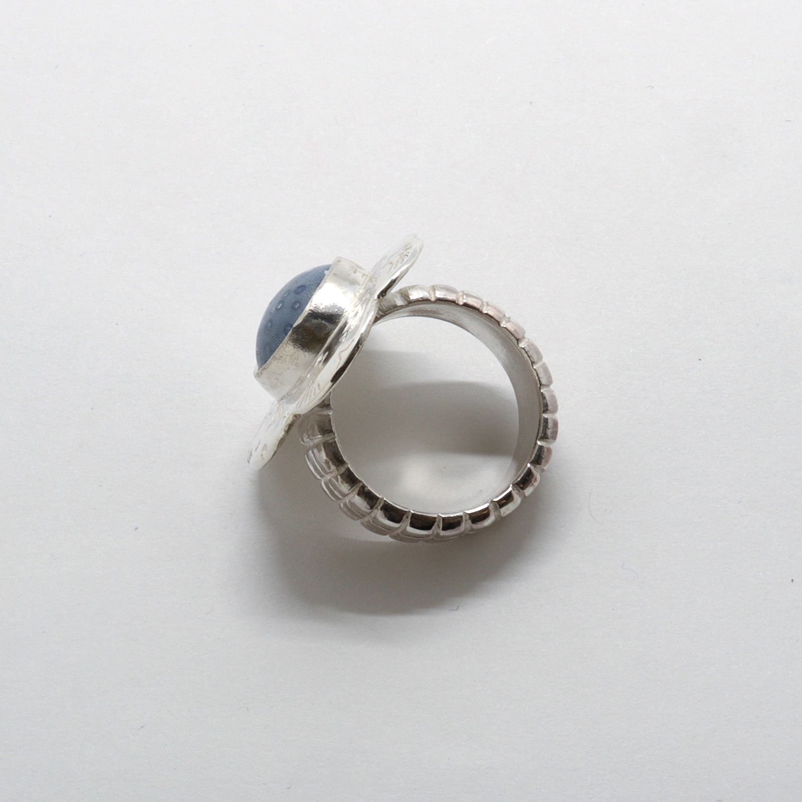「Blue Sponge Coral Flower Ring」リング