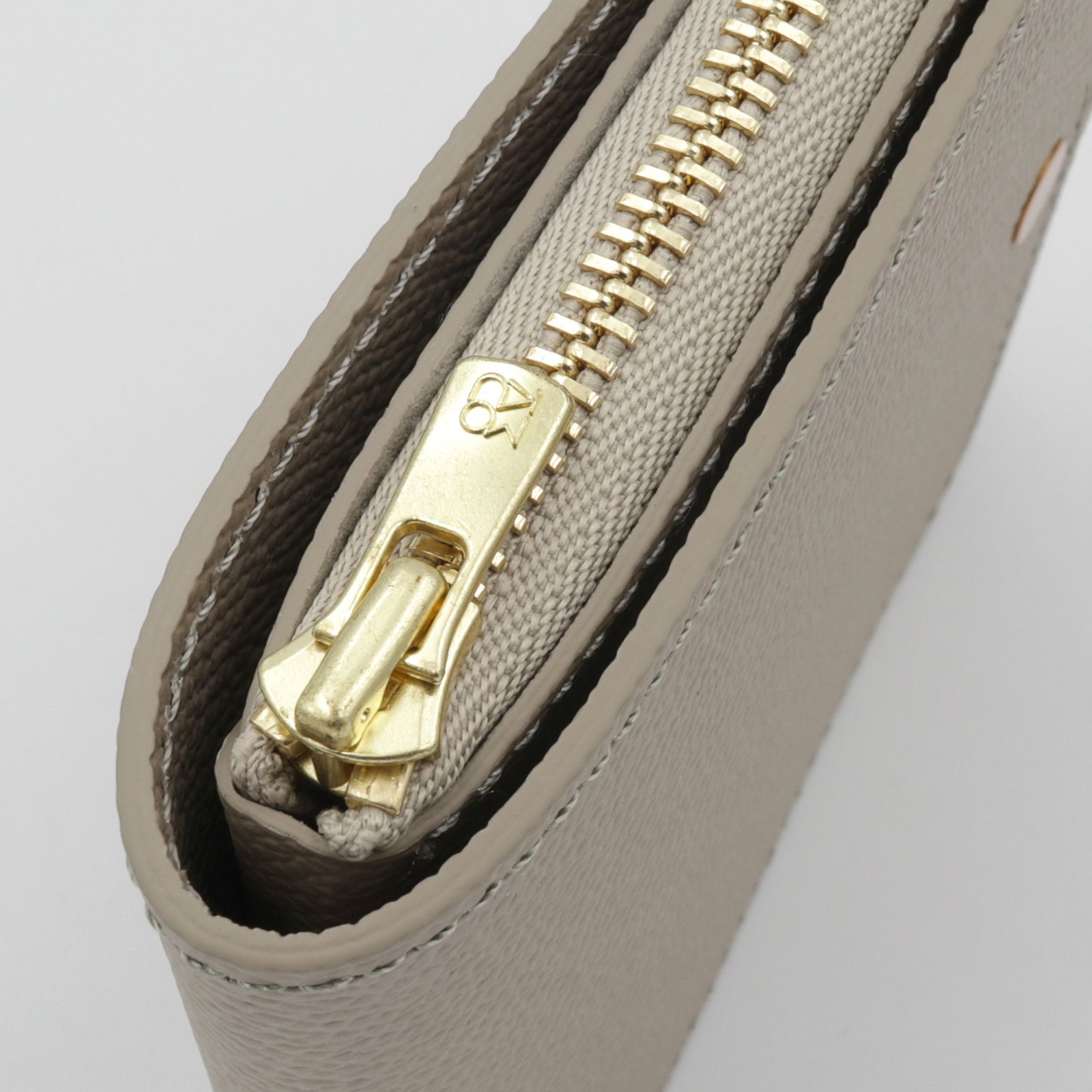 「小さく薄い財布SAKU ver.3 Plus Noblessa」lightgray