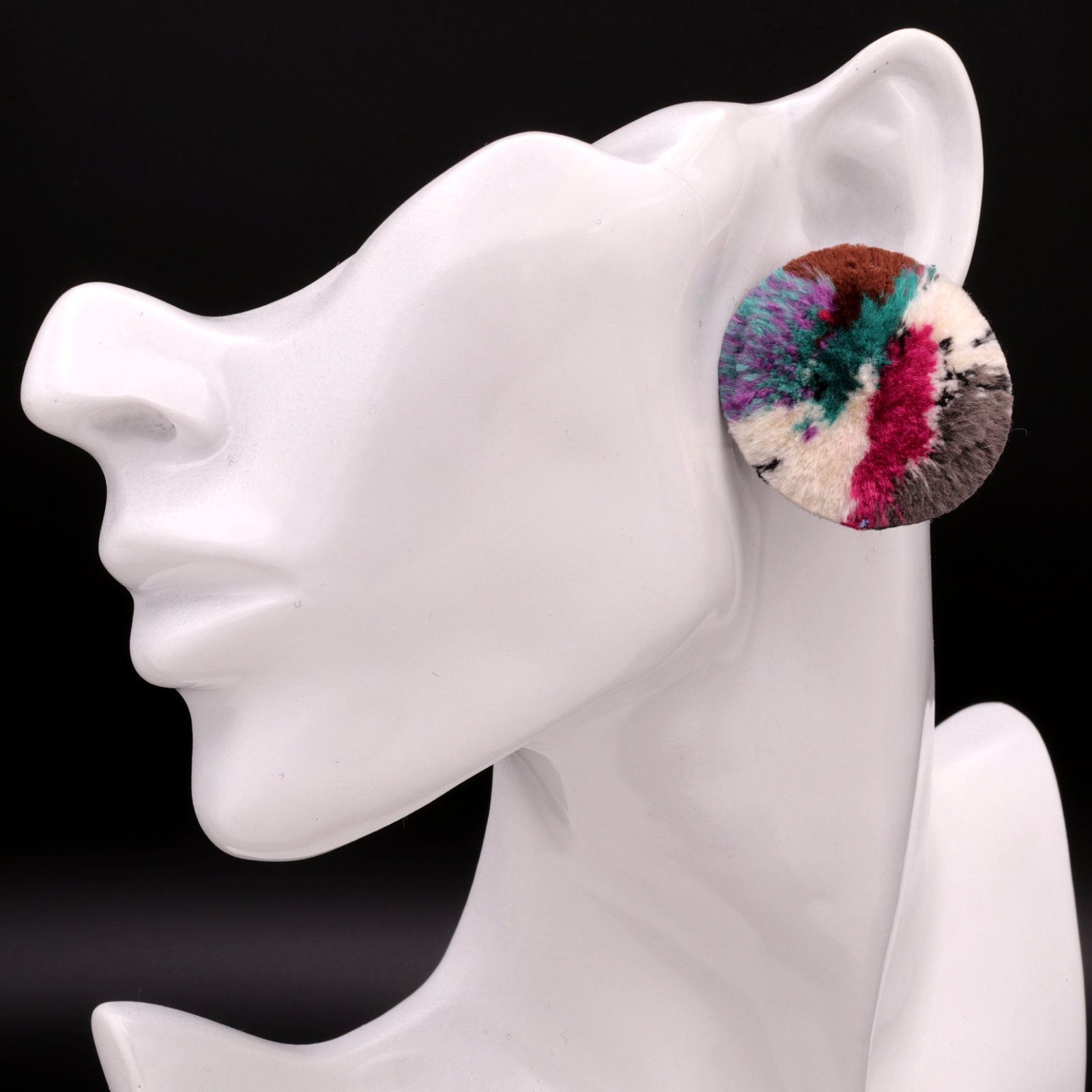 「TRIBO」ピアス