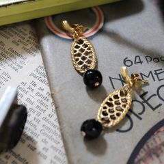 「フィリグリーオーバルプレート＆ラウンド」ピアス フランス