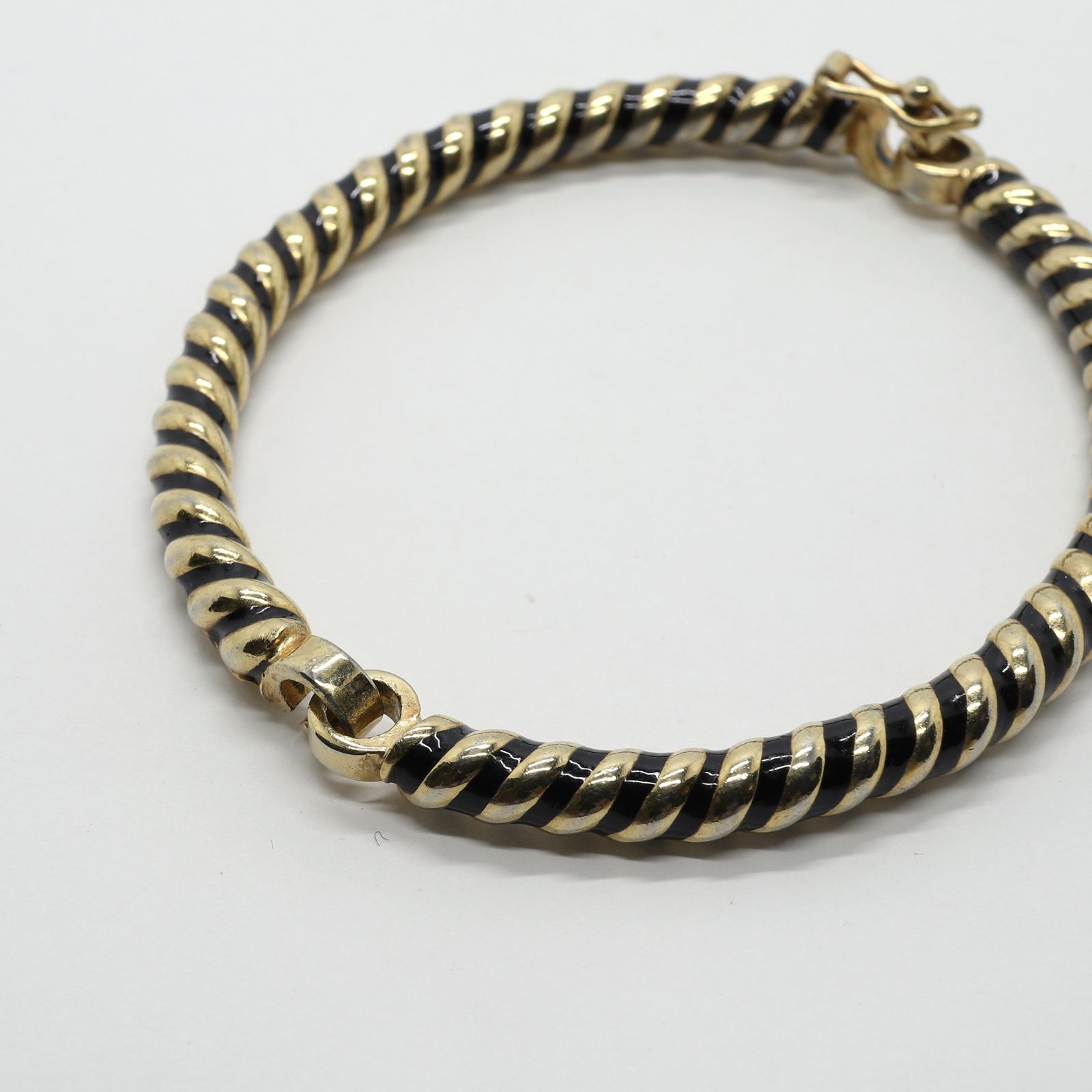 「ツイストバングル」ブレスレット イタリア BIJOUX CASCIO