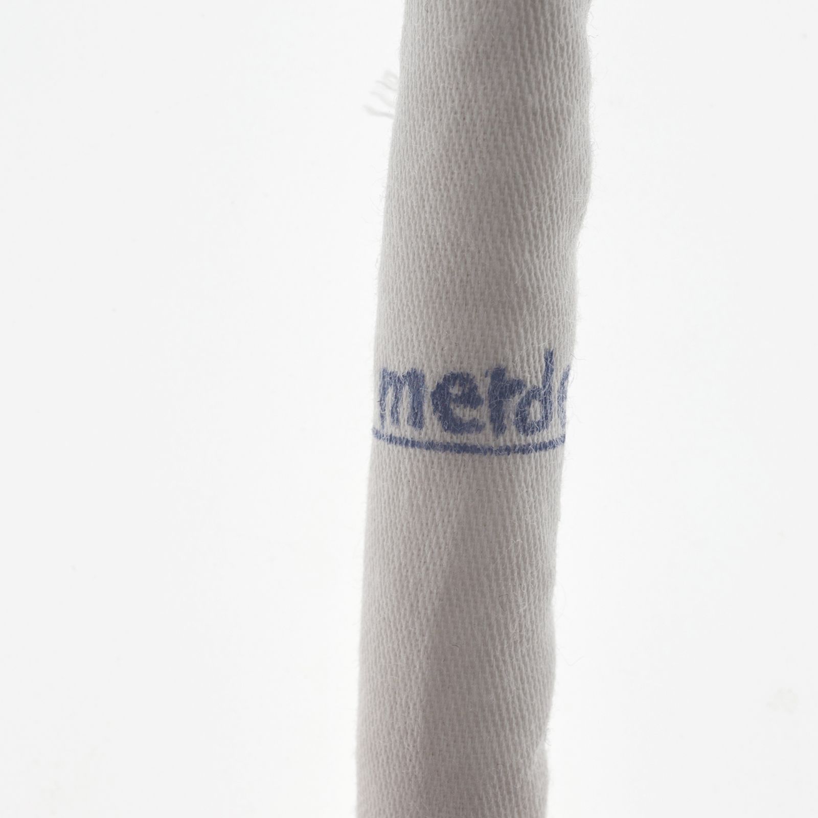 「タバコブローチ」merde "くそったれ"