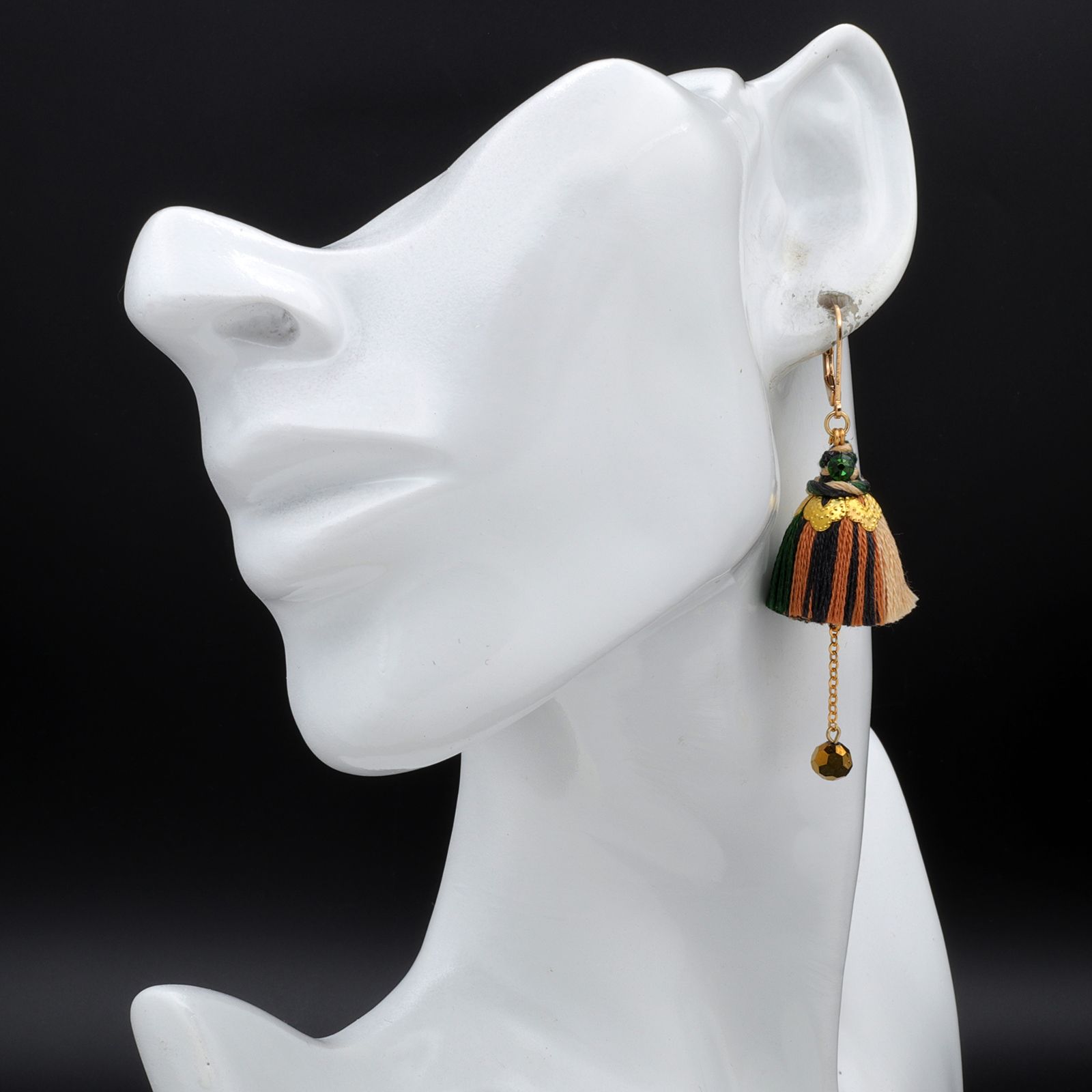 「Pamellah Asymmetry」ピアス