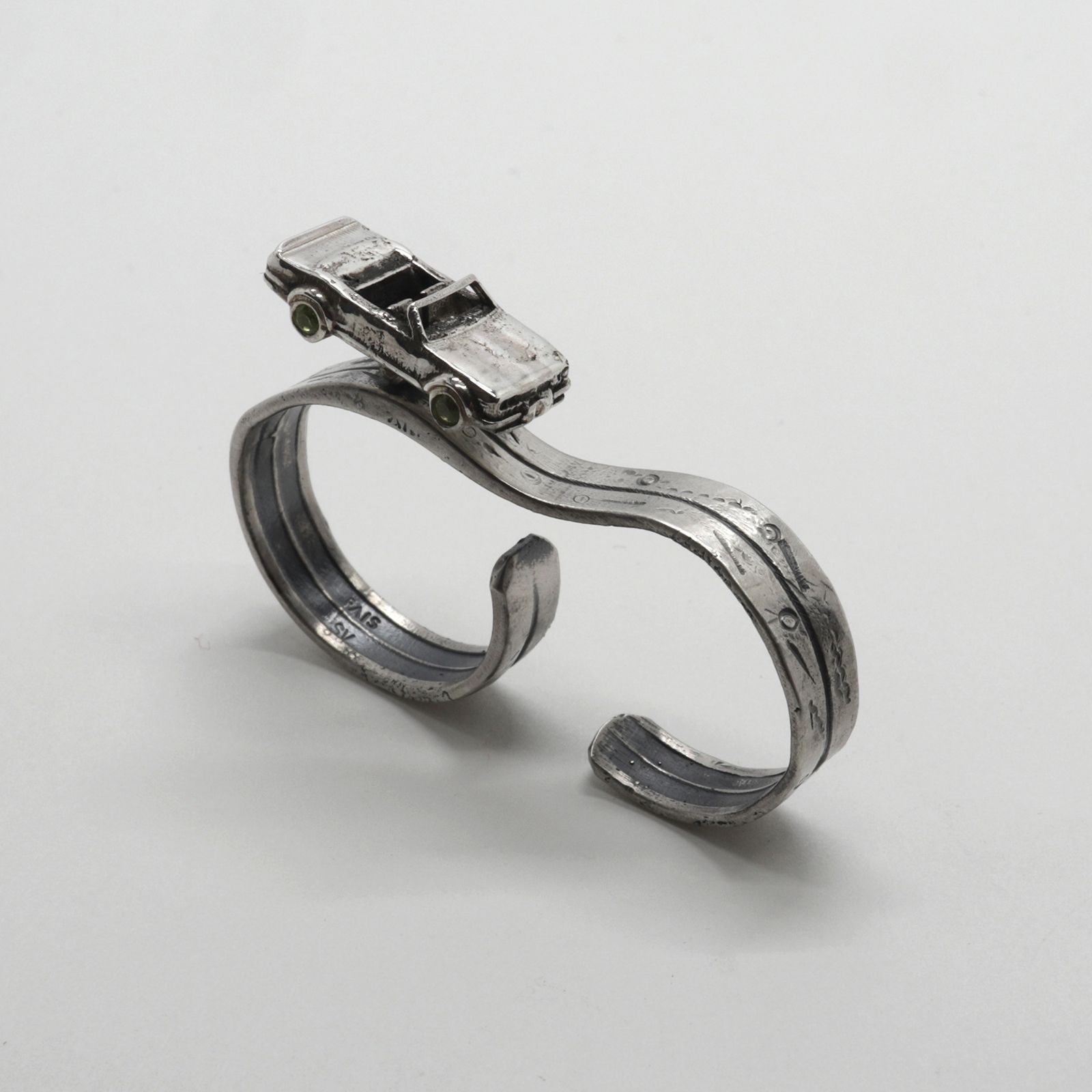 「DRIVE RING DOUBLE」リング