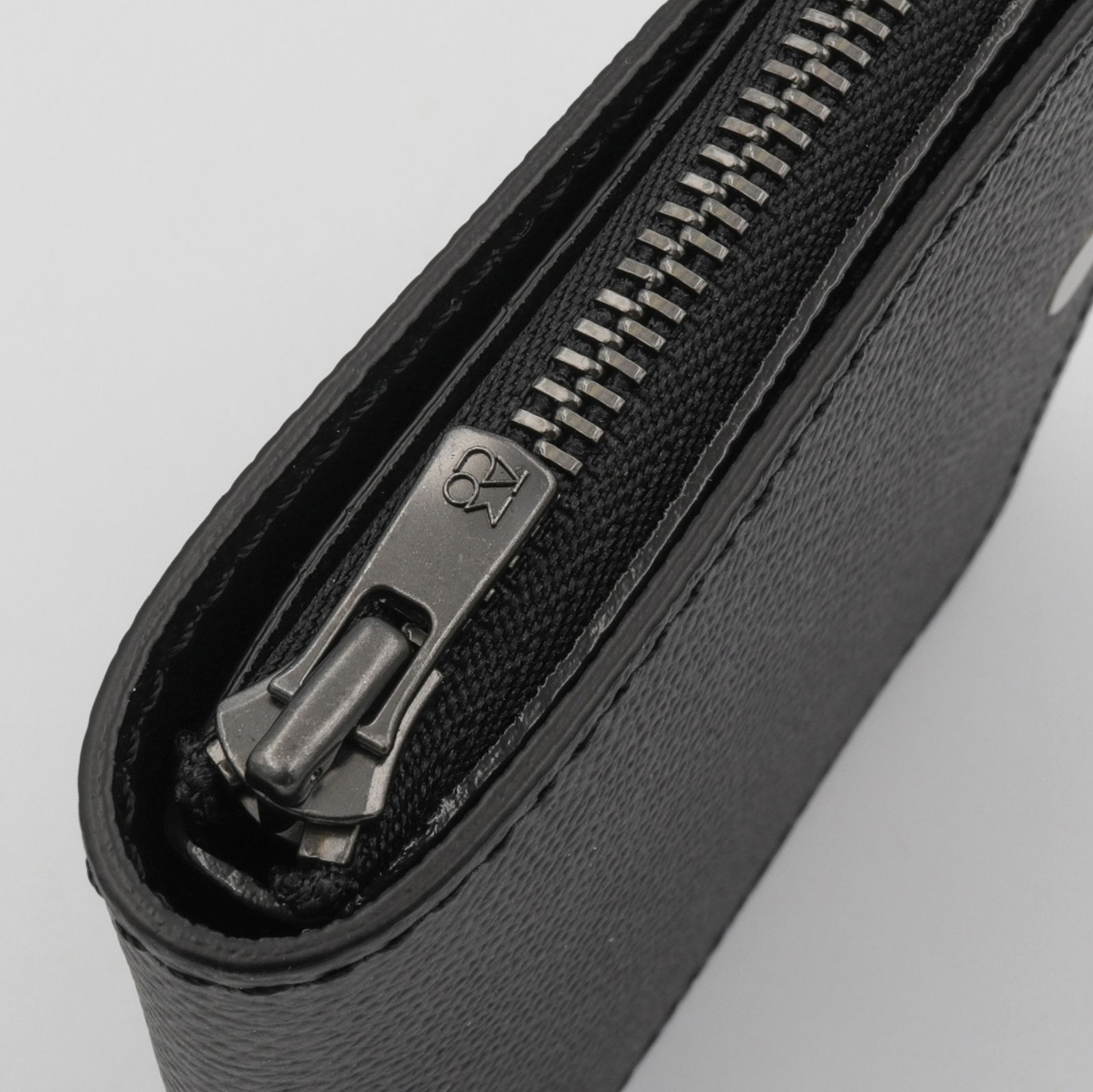 「小さく薄い財布SAKU ver.3 Plus Noblessa」black