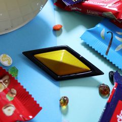 「70s パーリーダイヤ」 イエロー ピアス イギリス