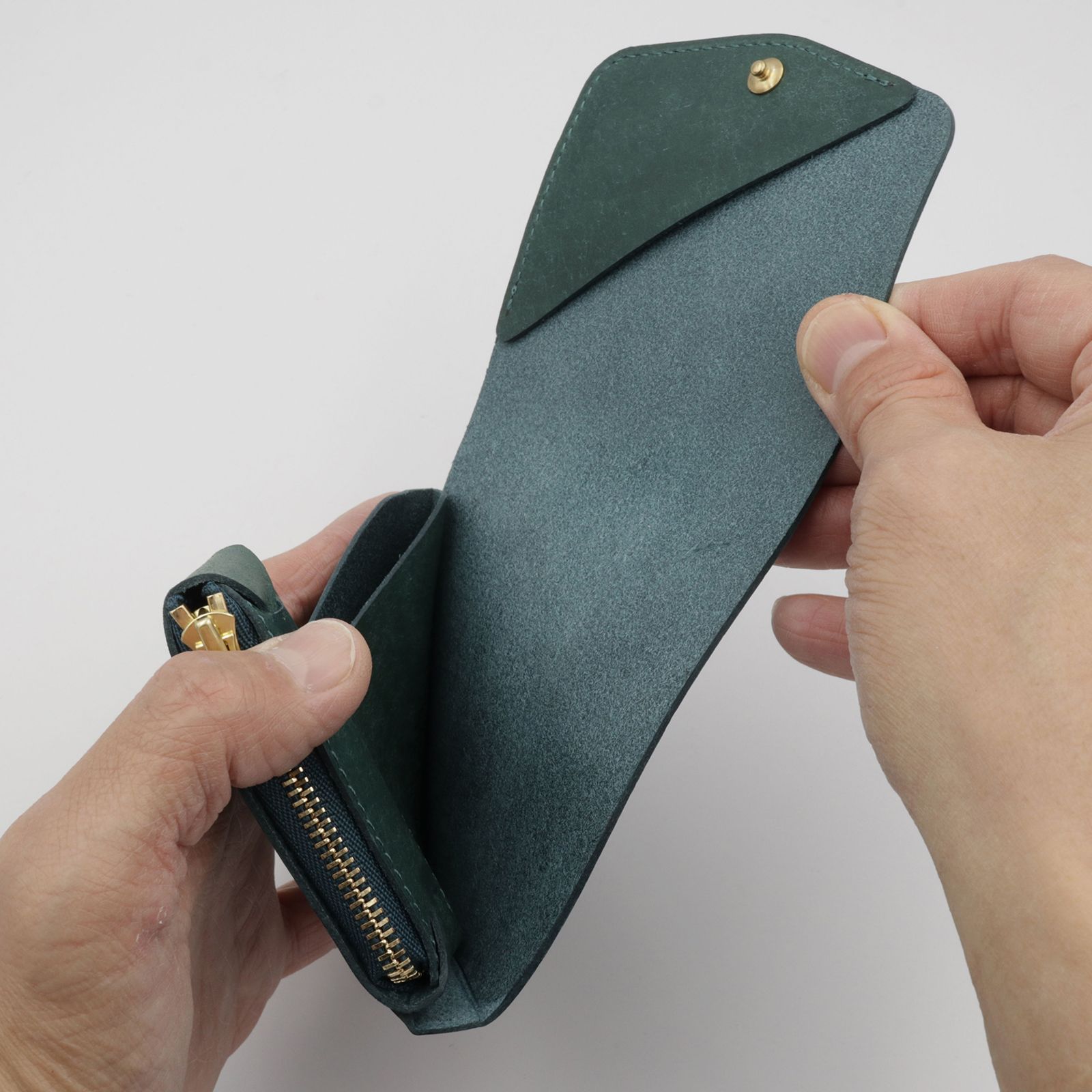 「小さく薄い財布SAKU ver.3 Pueblo プエブロ」ペトロリオ