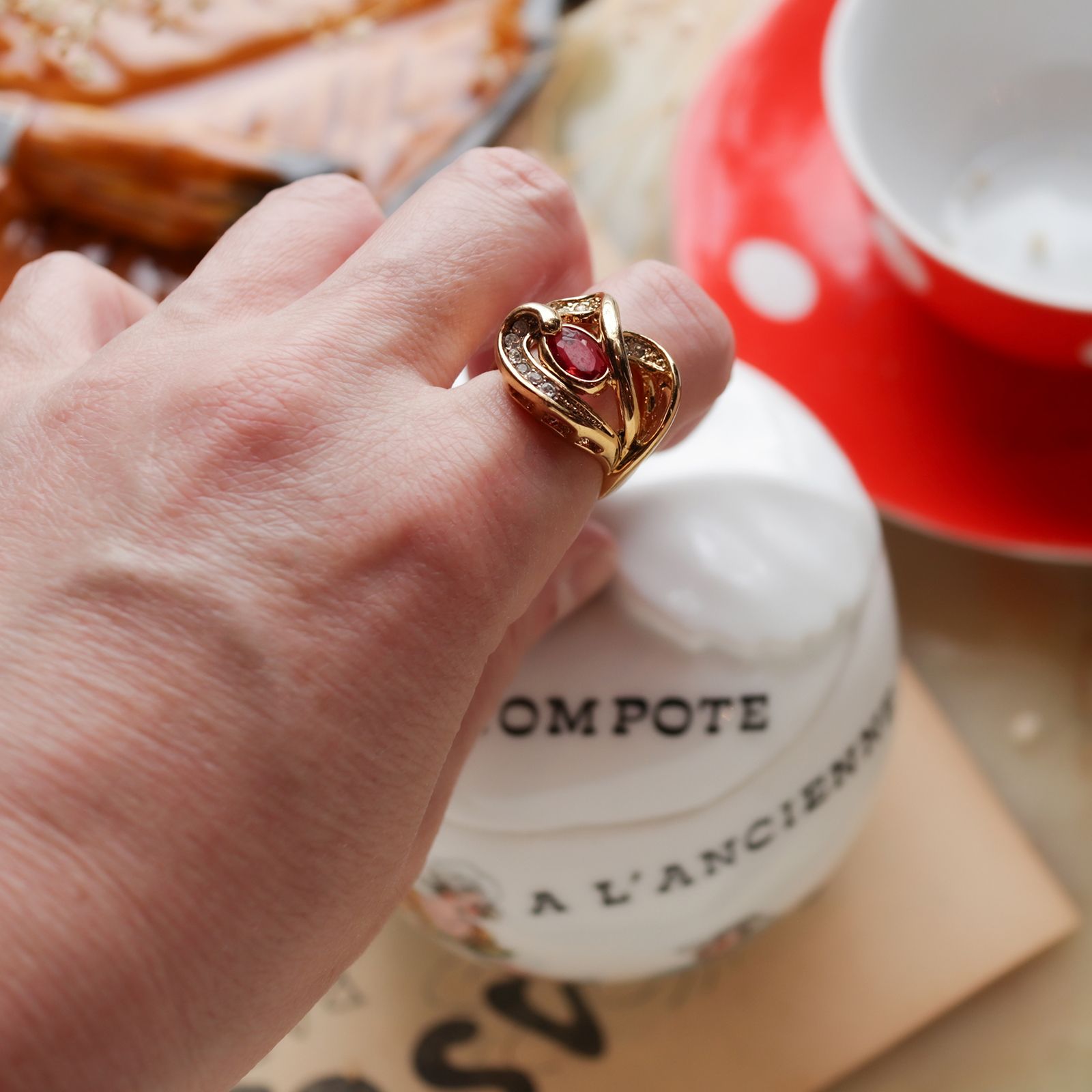 「ルージュノット」デッドストックリング イギリス