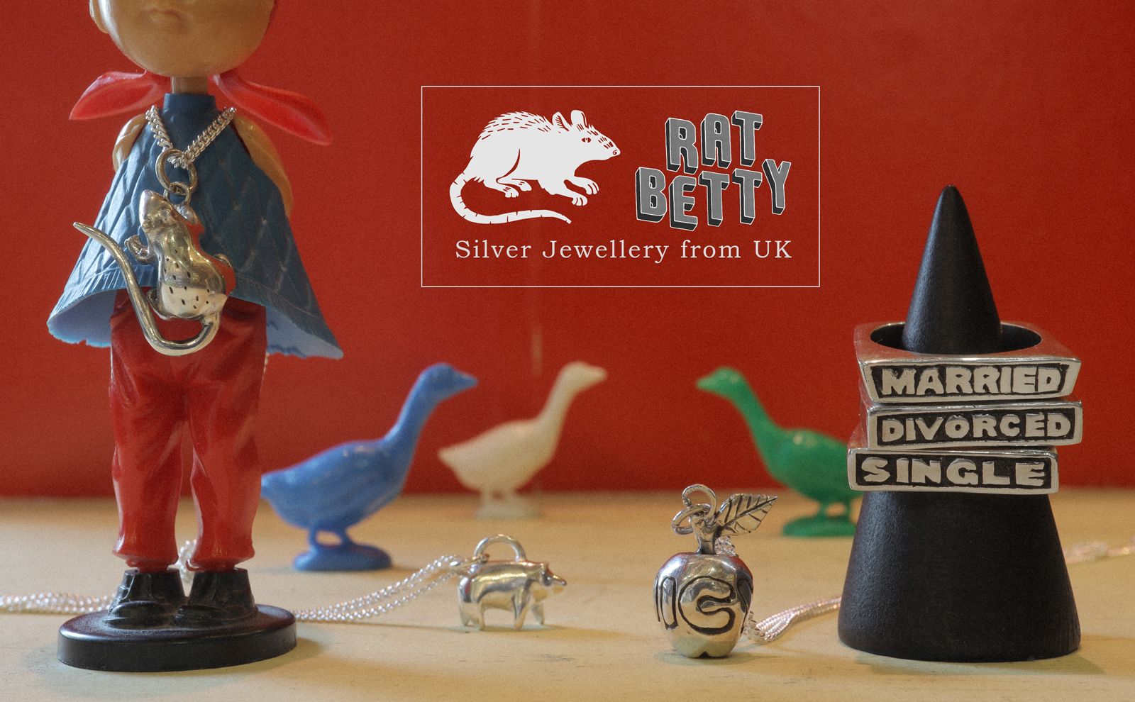 何にも属さない、自分のためのシルバージュエリー。