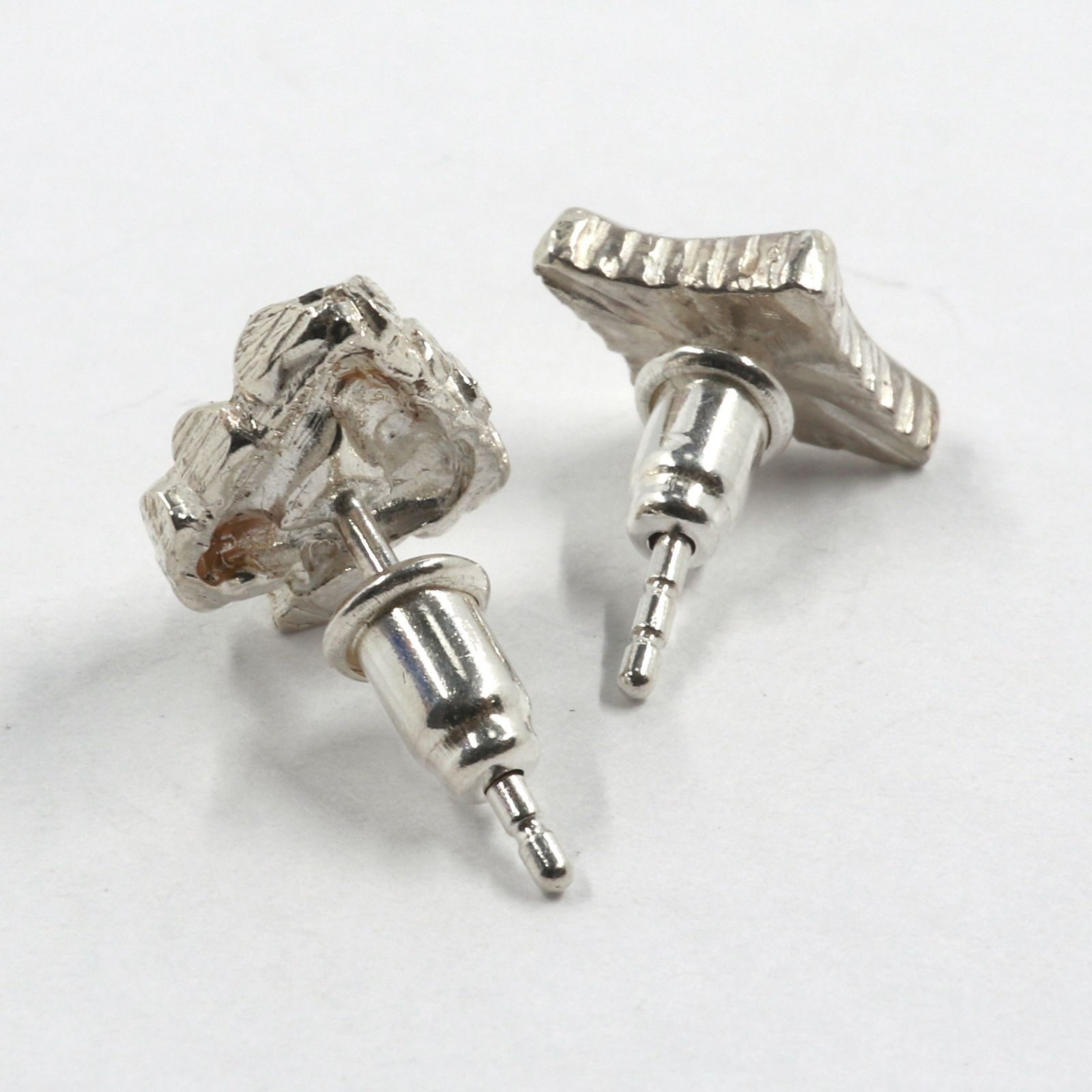 「MINI TRUMP」ピアス
