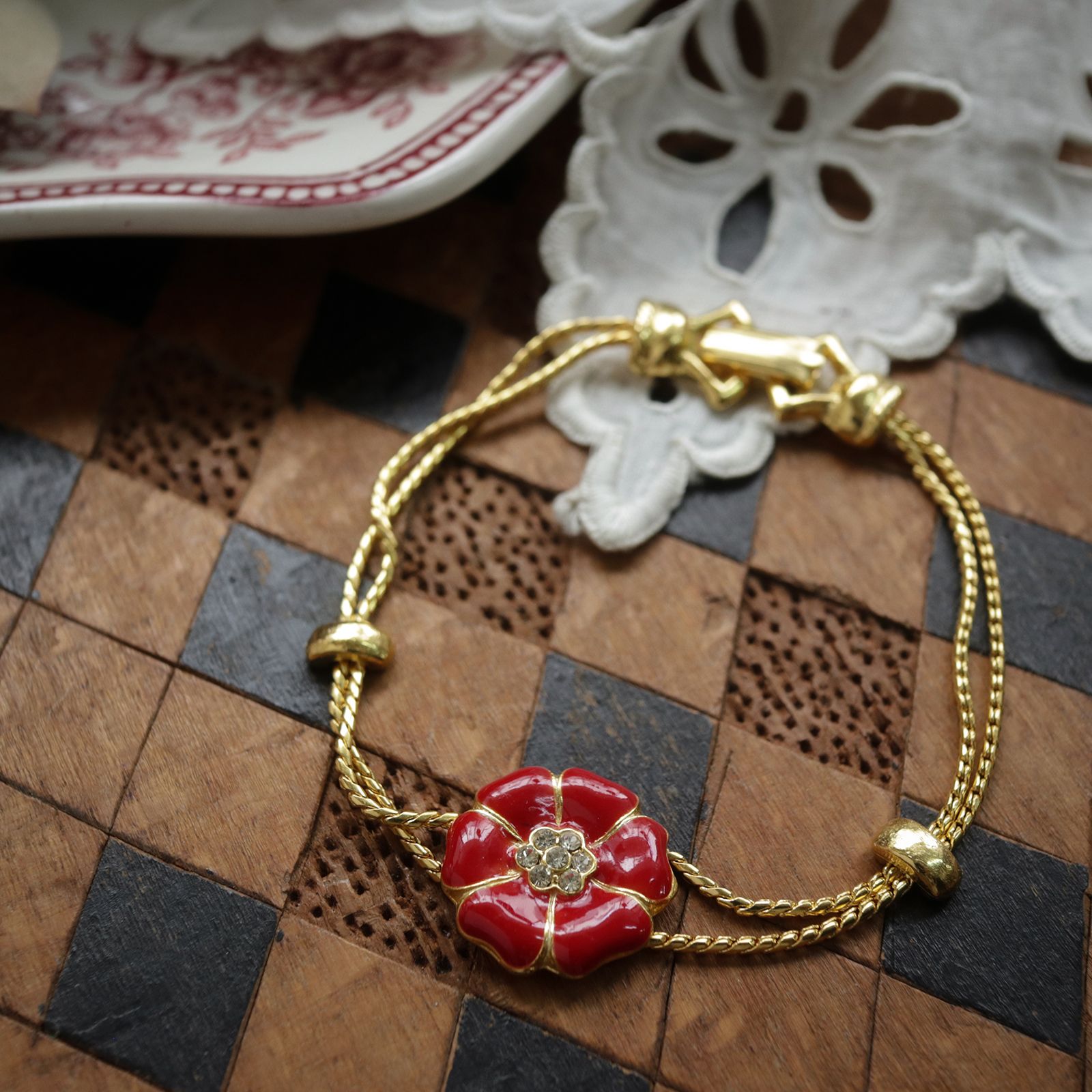 「エナメルフローラル red」ブレスレット ヨーロッパ Goldette デッドストック