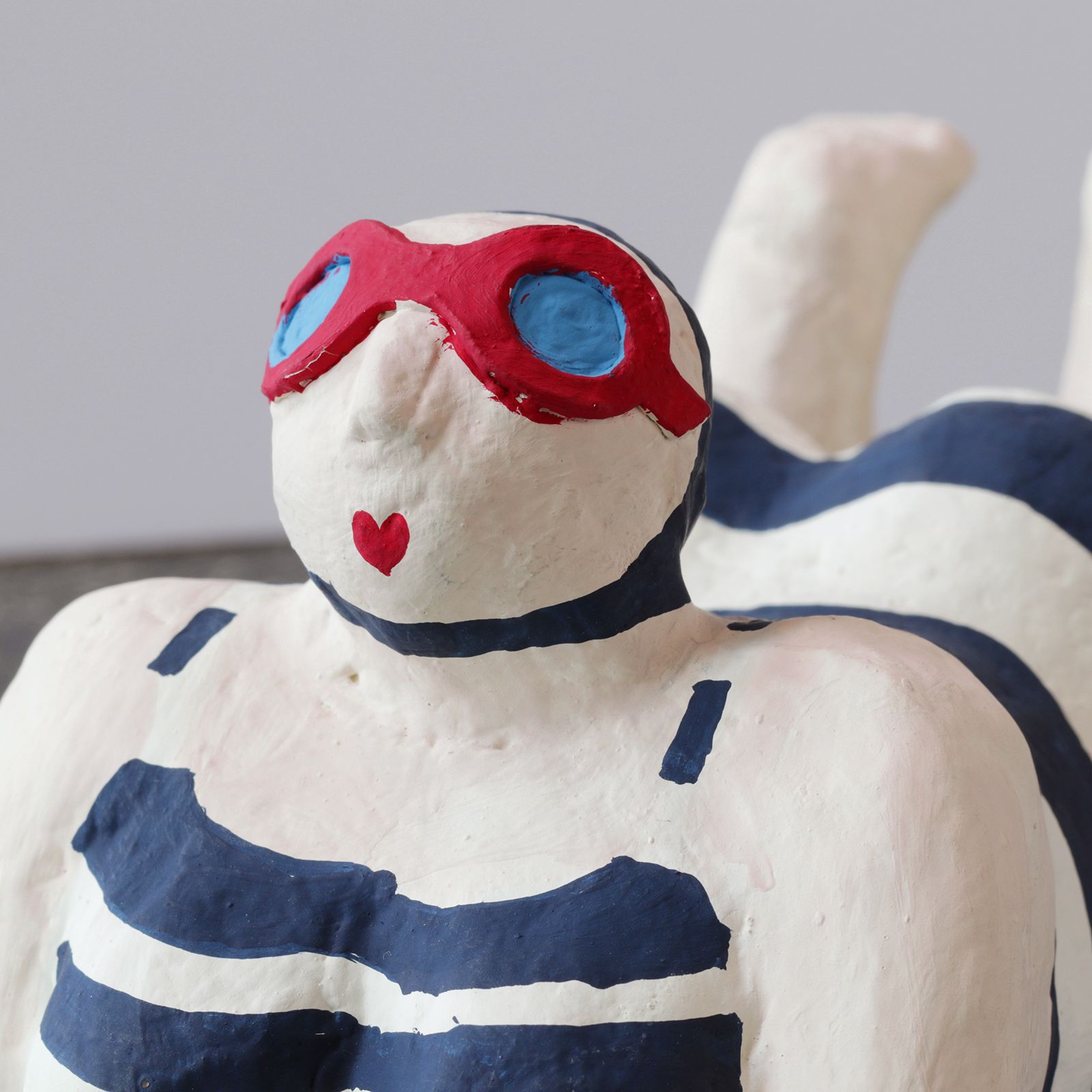PAPIER MACHE SUNBATHING MADAME 【BATELA】