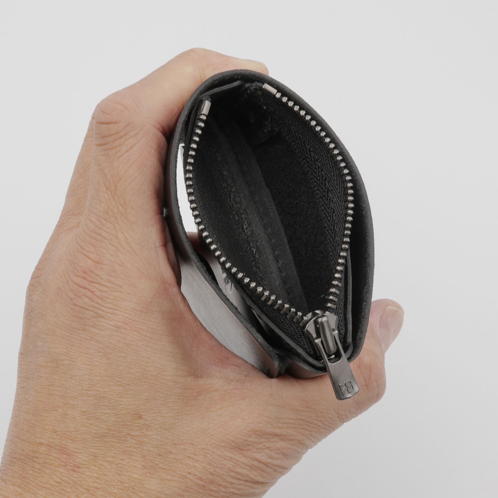 「小さく薄い財布SAKU ver.3 Buttero」black