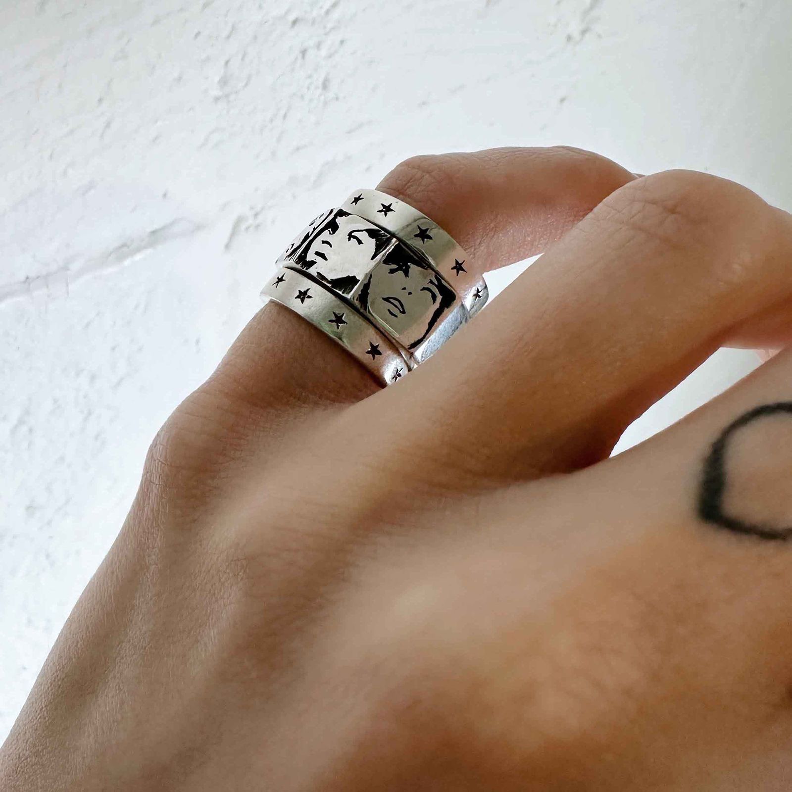 Capricorn Ring – Rat Betty