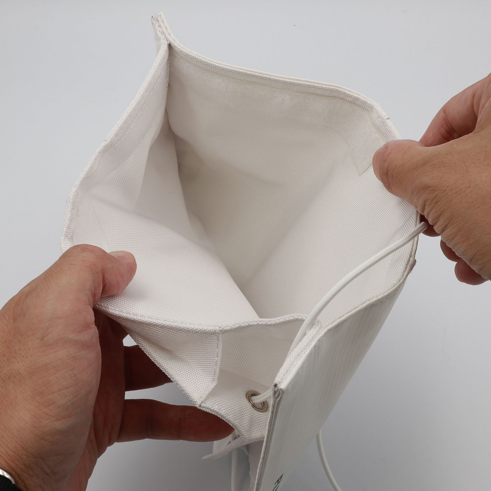 「FLY Long Wallet」ショルダーウォレットXL ホワイト