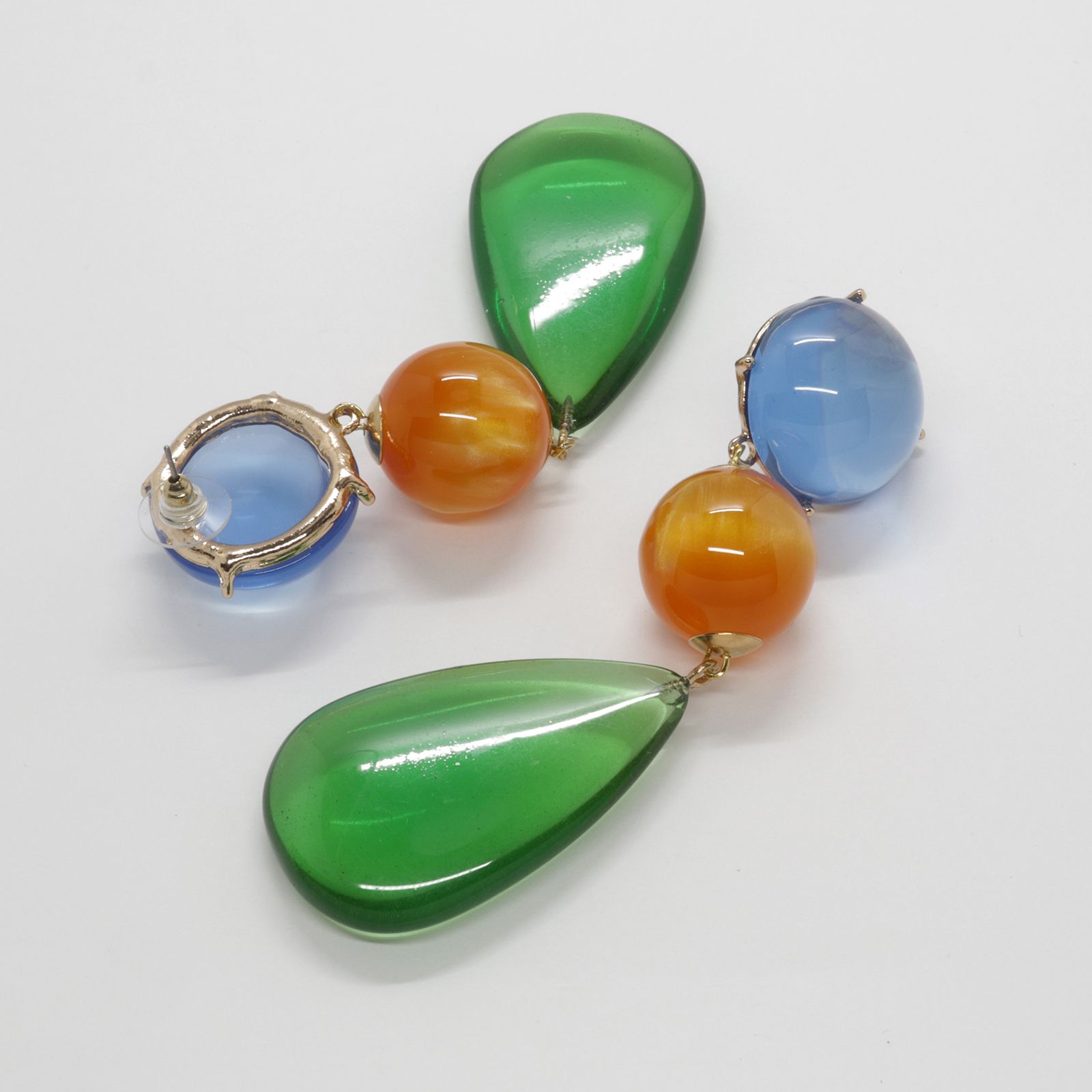 「トリプルシアードロップ」ピアス グリーン