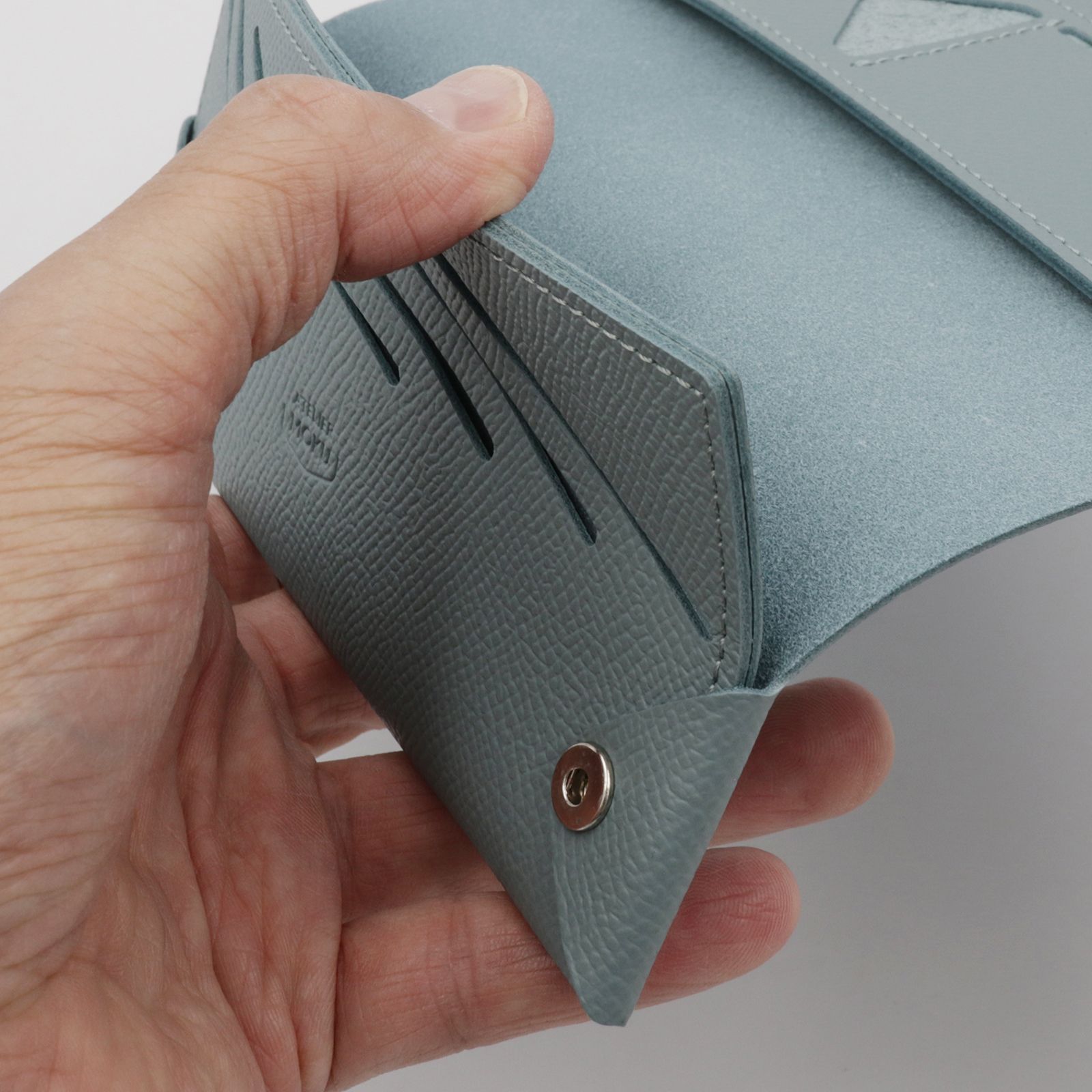 「小さく薄い長財布UNO ver.2 Noblessa」sky