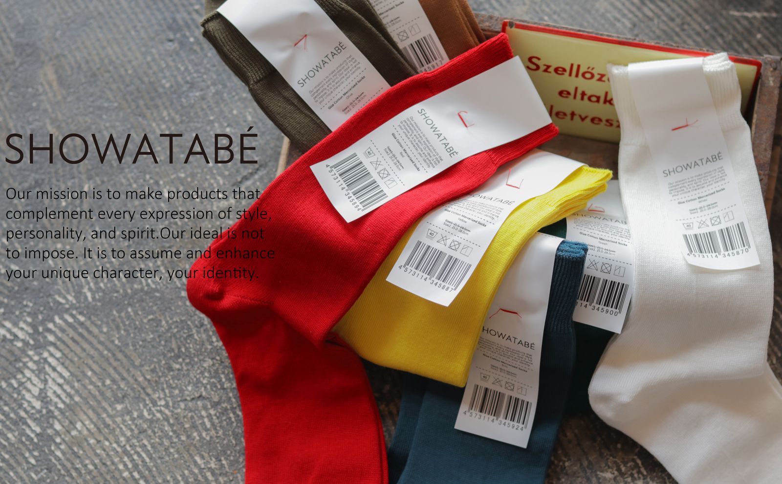 deckaの姉妹ブランド『SHOWATABE』のソックス、取り扱いはじめました。