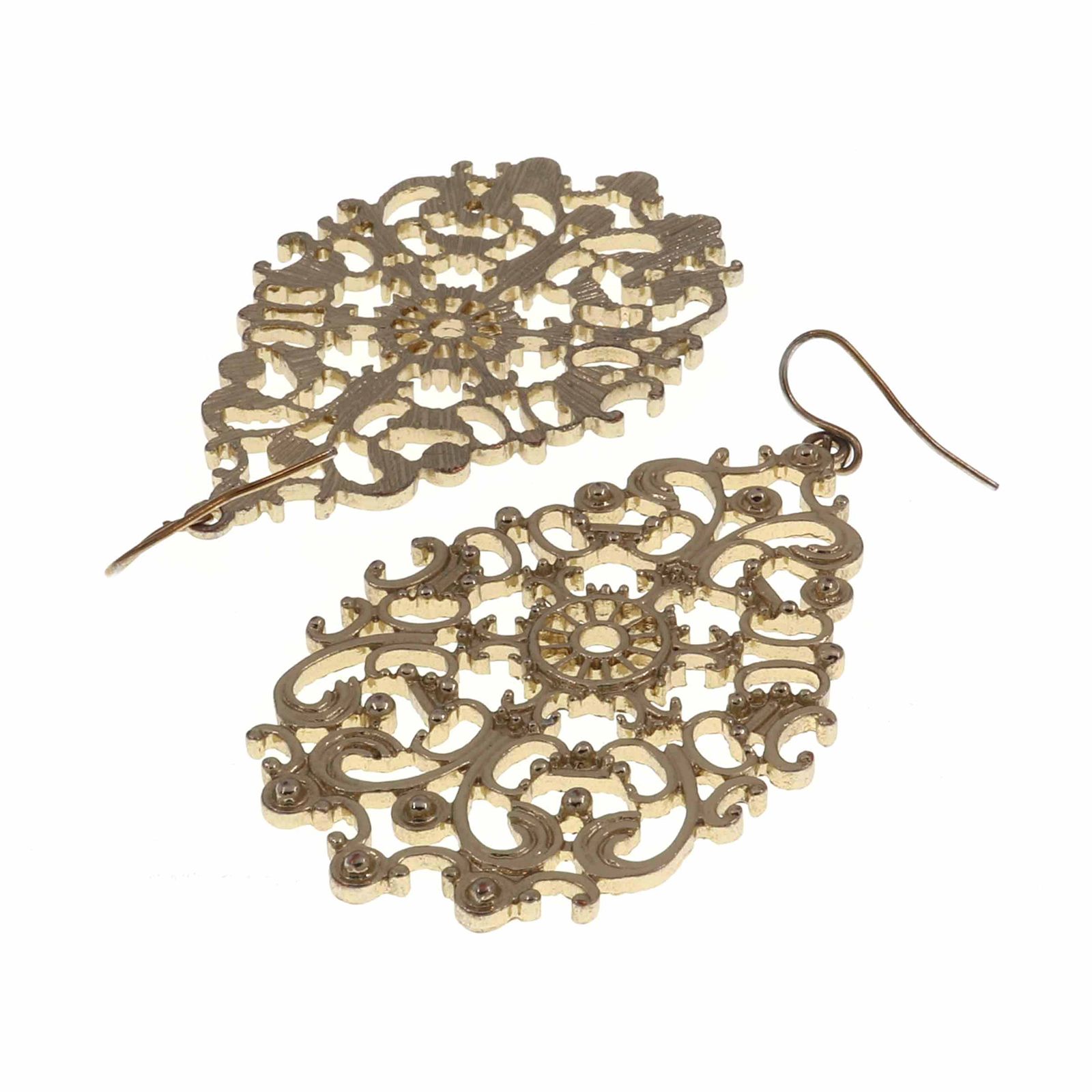 「メタルレース」ピアス ヨーロッパ