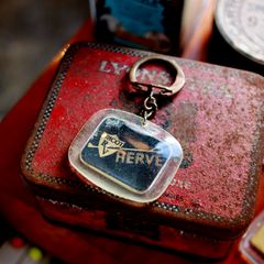 TRICOT RV HERVE フレンチキーホルダー