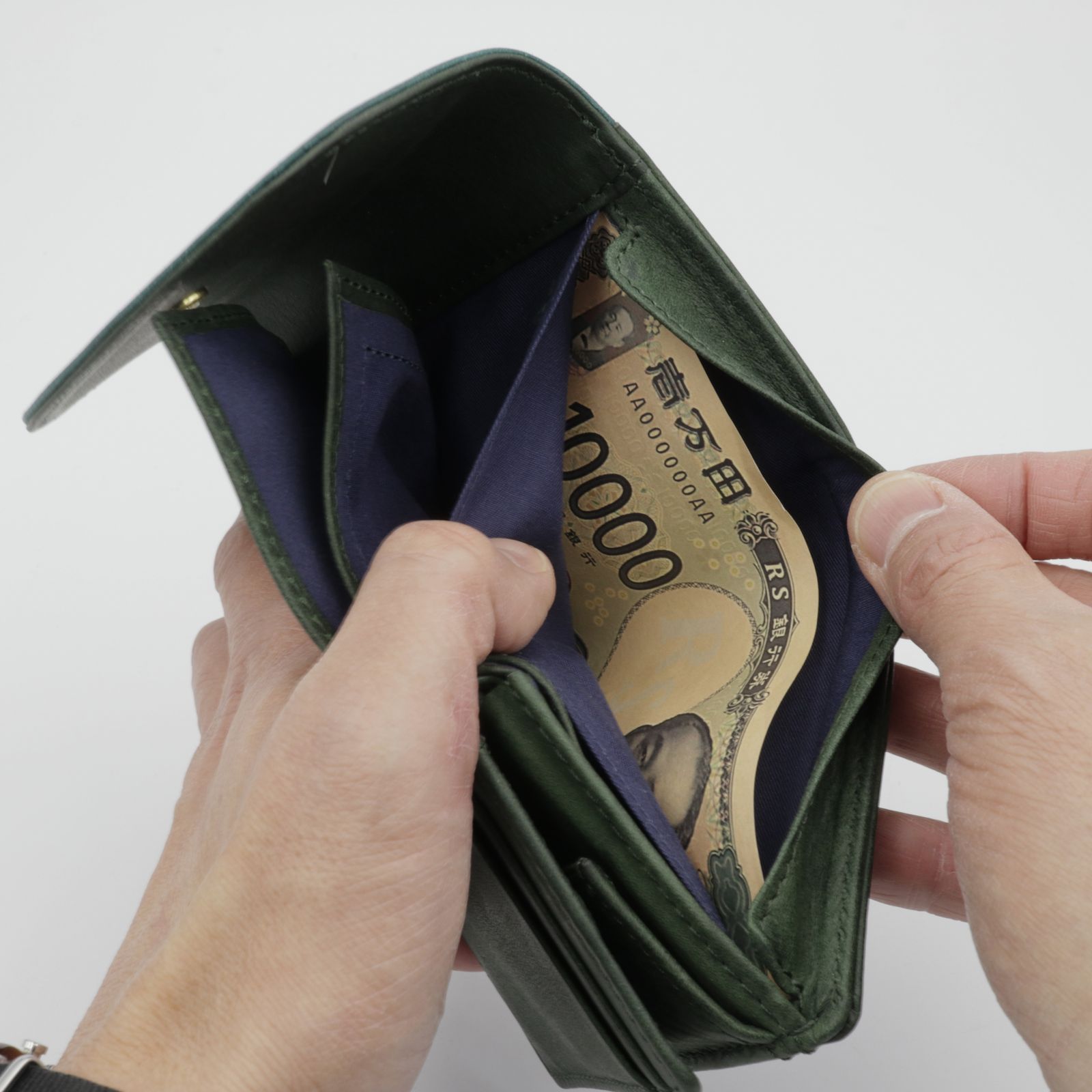 「PUFU」ミドル財布 ブラック