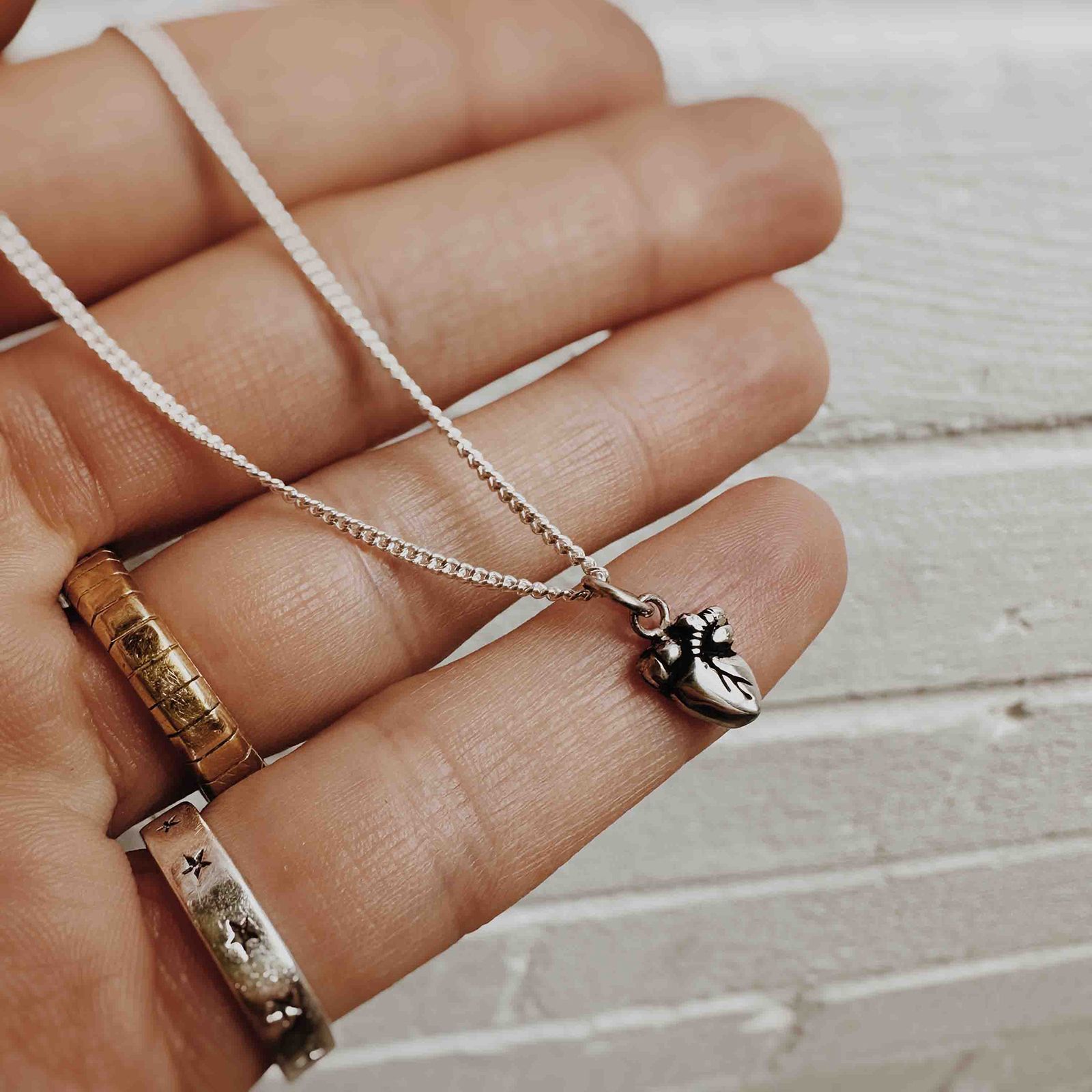 「Tiny Heart Necklace」ネックレス