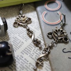 「スイングメタルブーケ」ピアス フランス