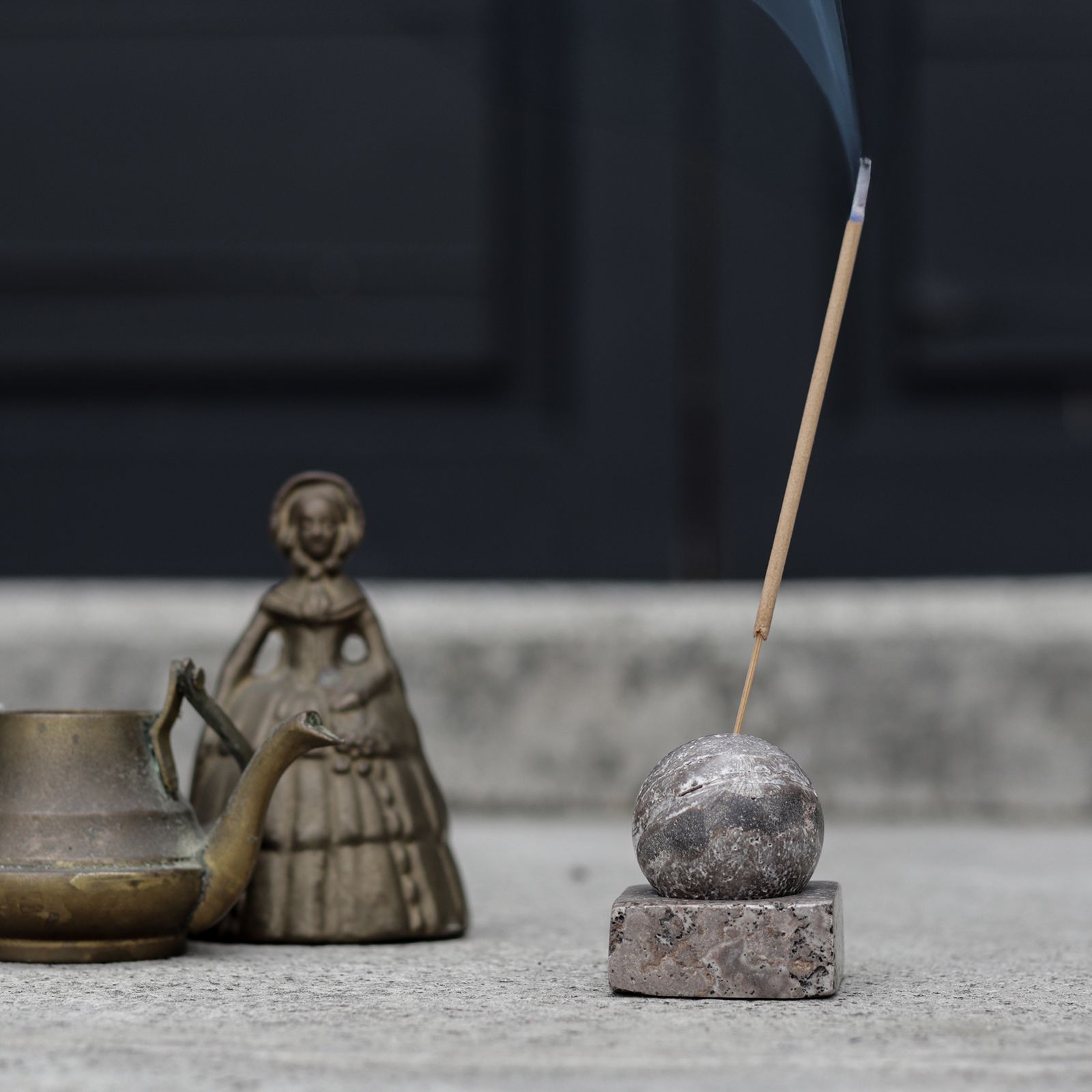 STONE INCENSE HOLDER Travertine Gray