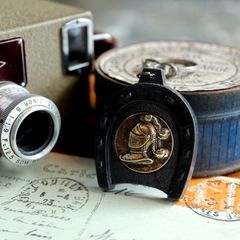 CARDON CAMBRAI 馬蹄 騎士 縫製業 フレンチキーホルダー