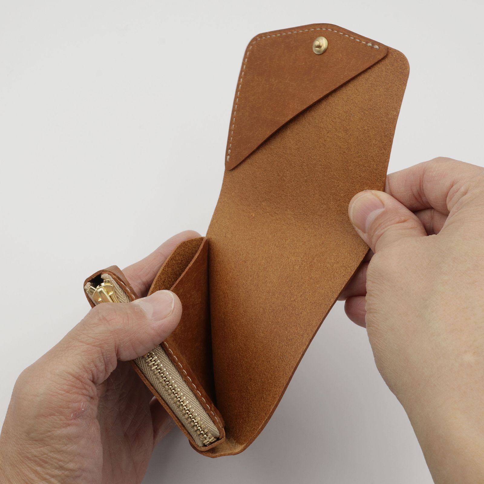 「小さく薄い財布SAKU ver.3 Pueblo プエブロ」コニャック