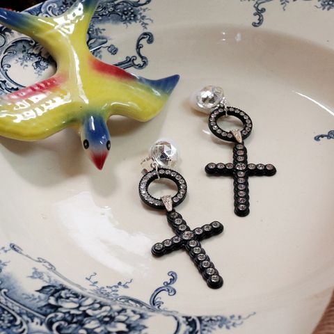 「VTGサークル&クロス」イヤリング