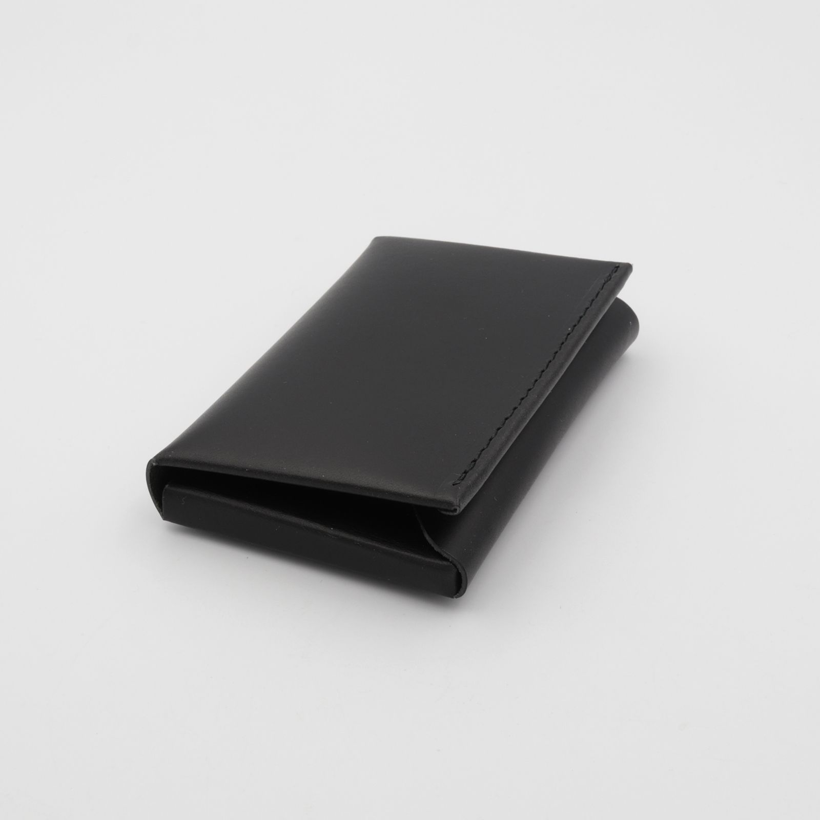 「Patan Buttero」カードケース（名刺入れ） black