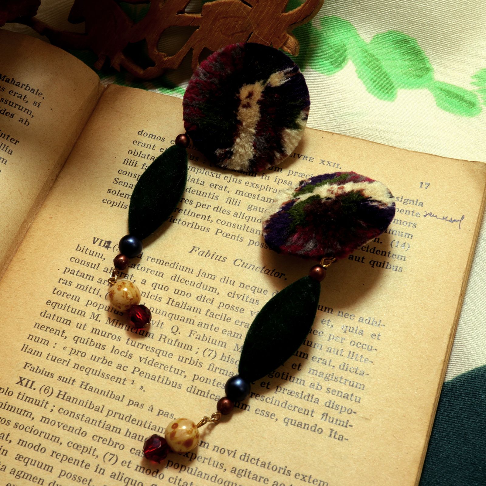 「TRIBO Beads」イヤリング