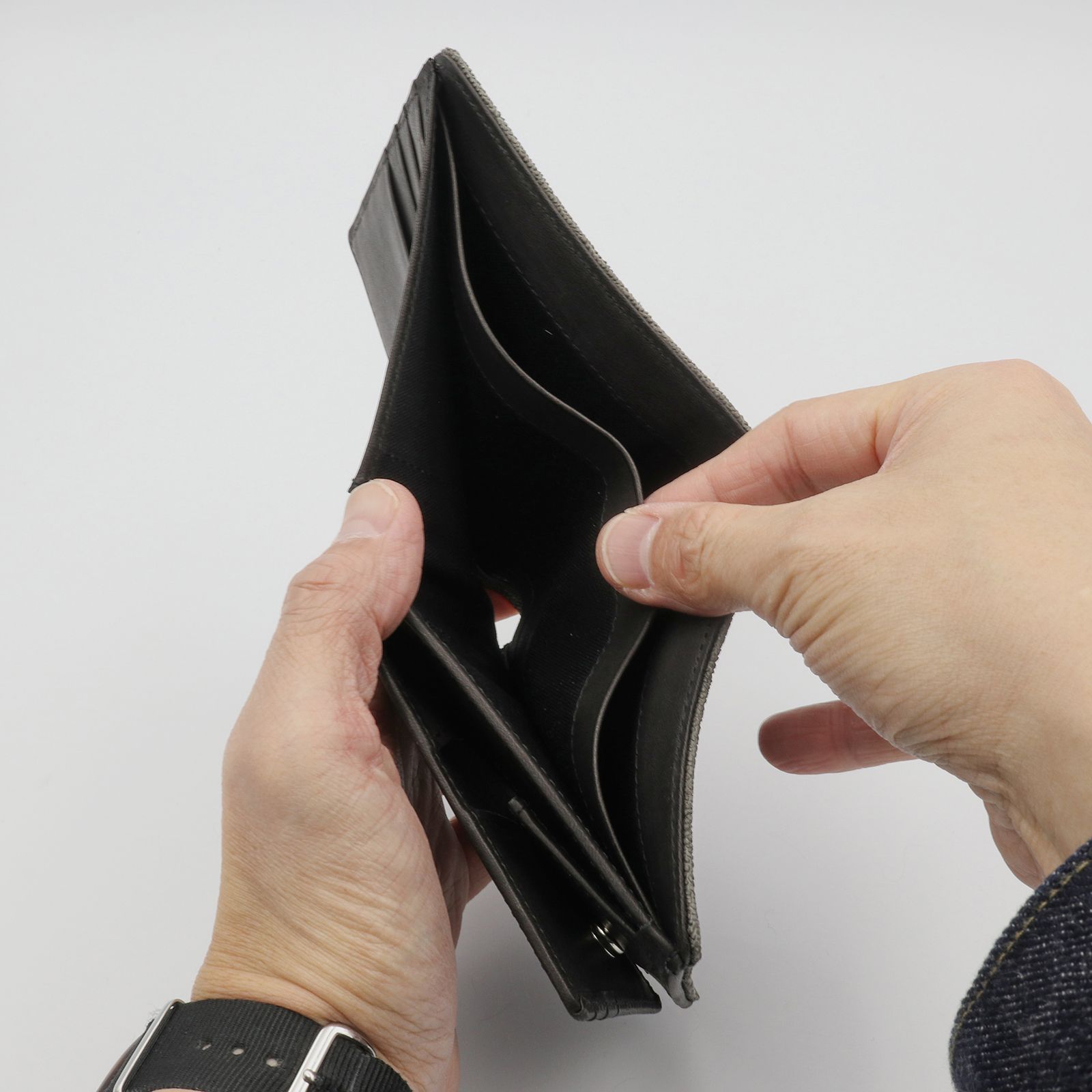 「ZOU」短財布 グレー