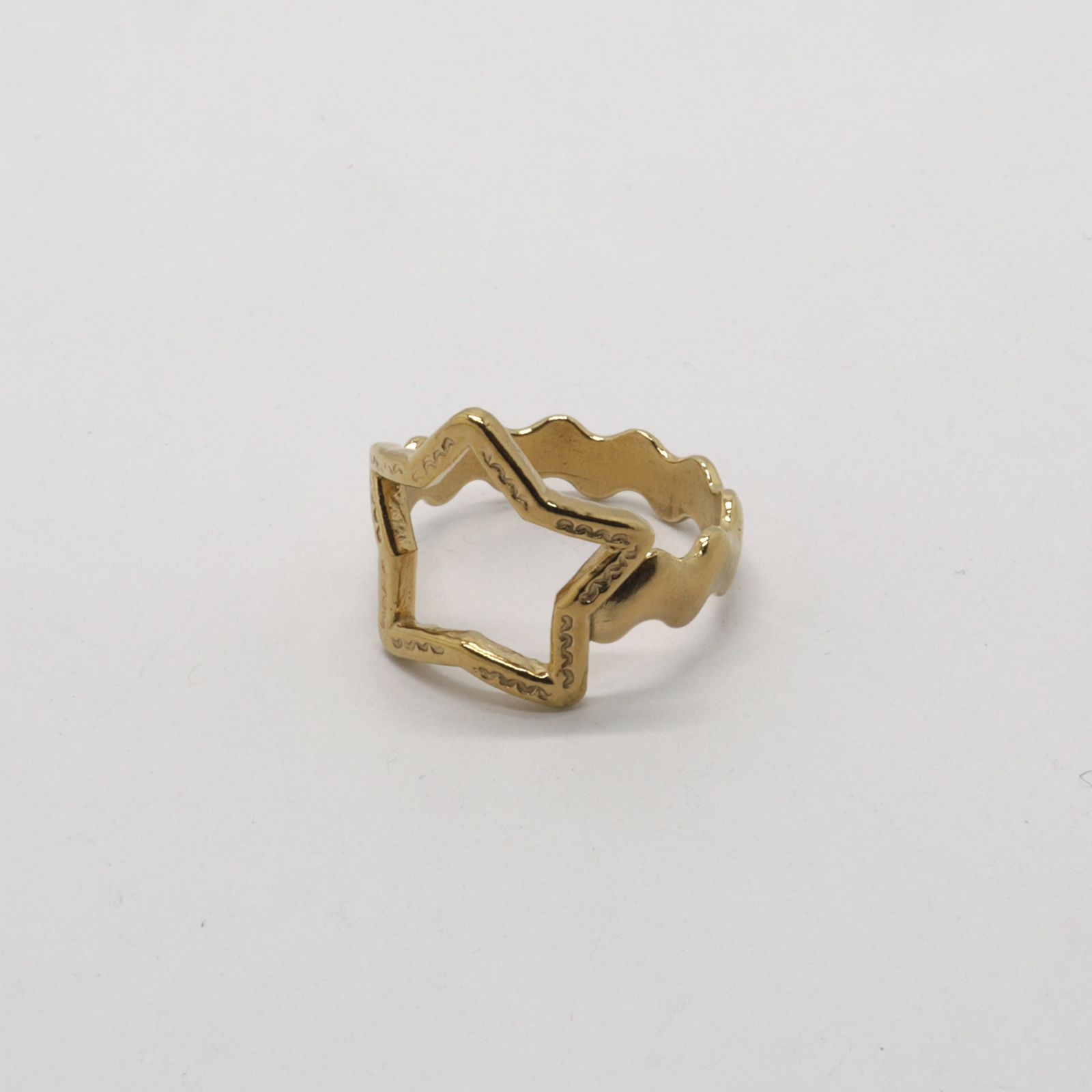 「OPEN STAR RING GOLD」リング