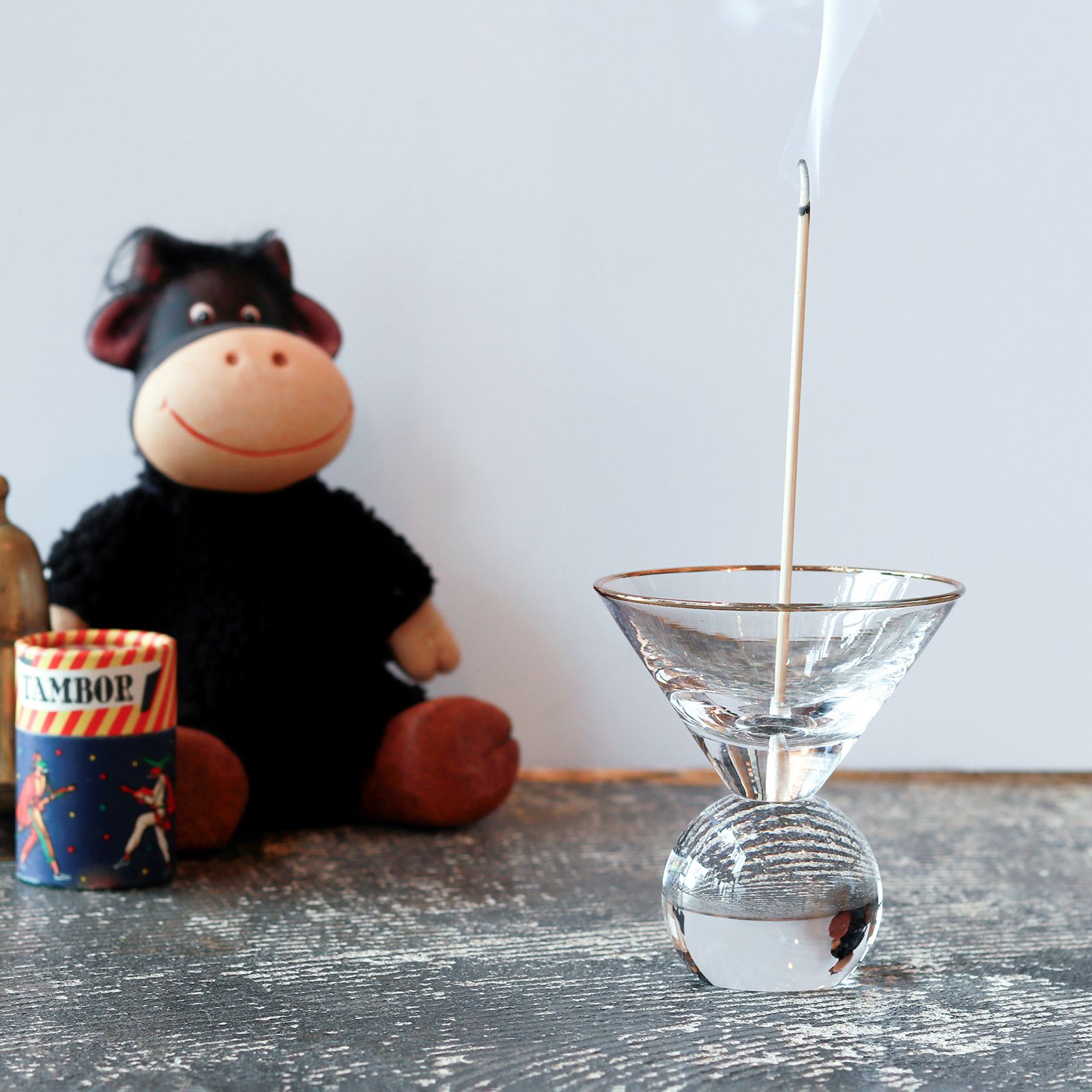 "HAZEL TINY ALLE A TE SPHERE"お香立て