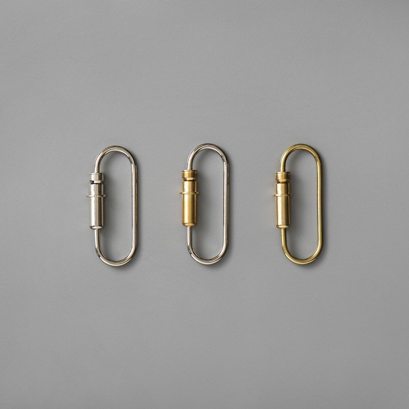 「Bullet Carabiner」キーリング ニッケル×ブラス